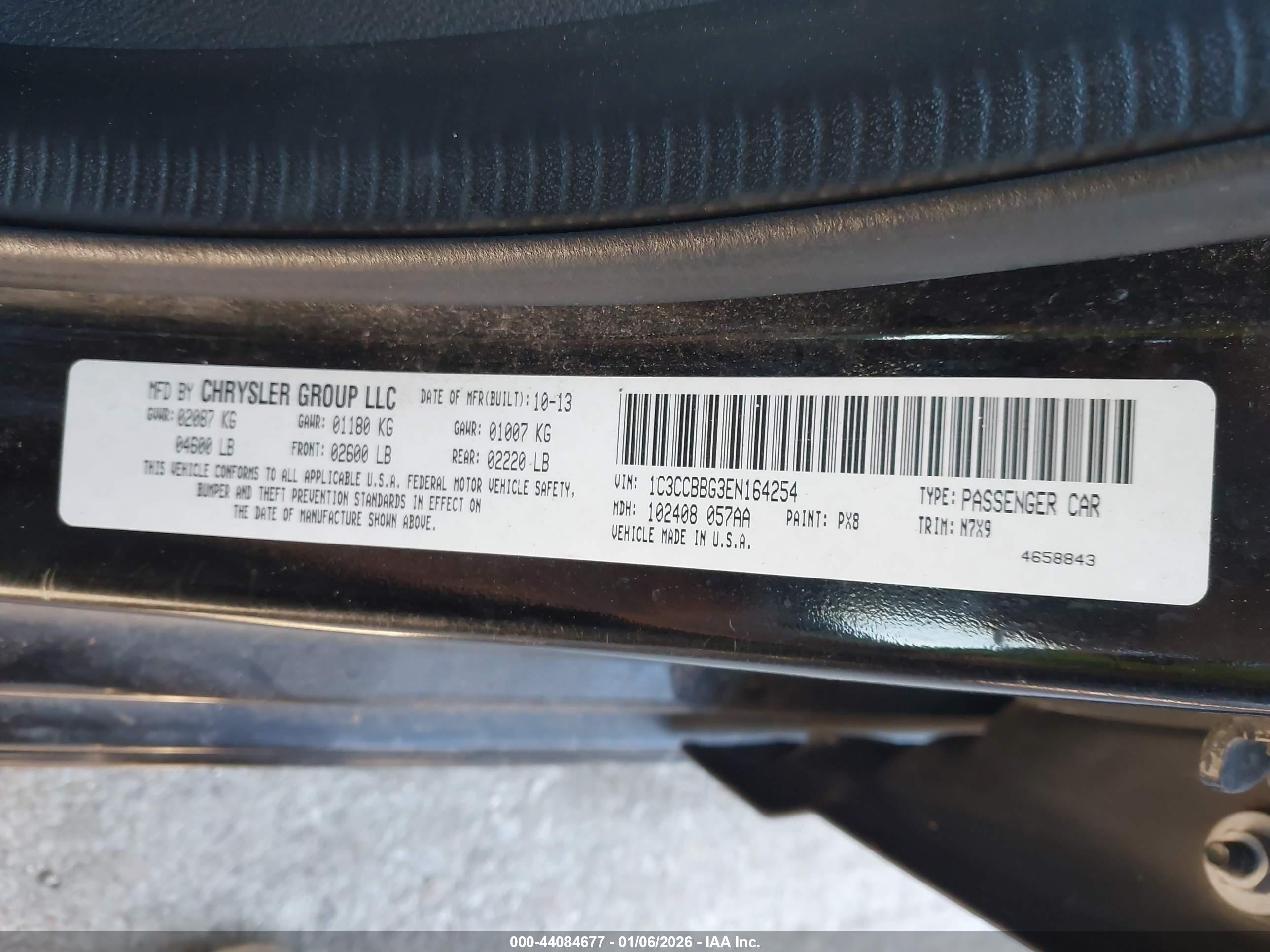 CHRYSLER 200 image 9