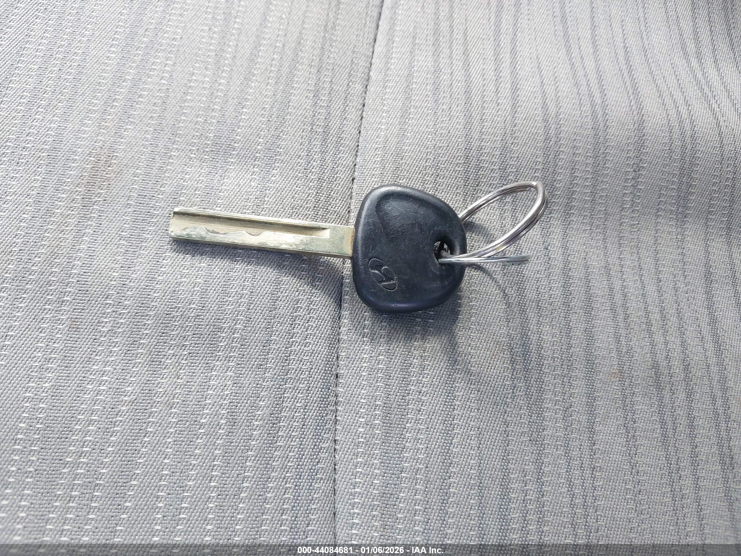 HYUNDAI ACCENT image 11