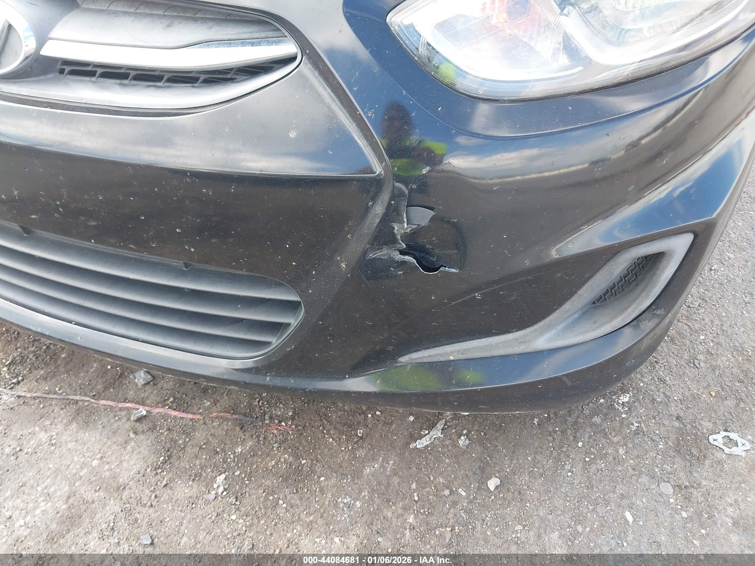 HYUNDAI ACCENT image 6