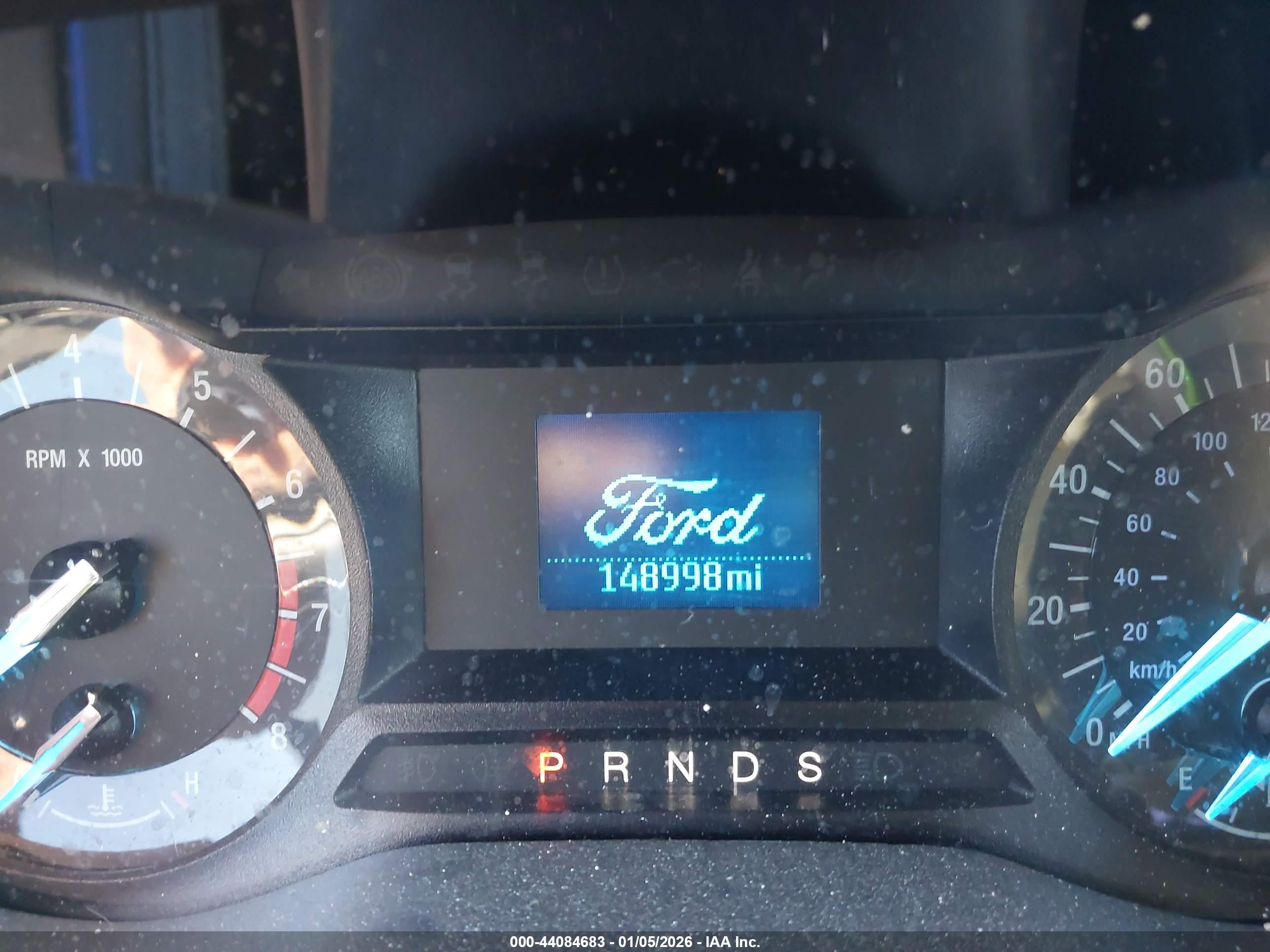 FORD FUSION image 7
