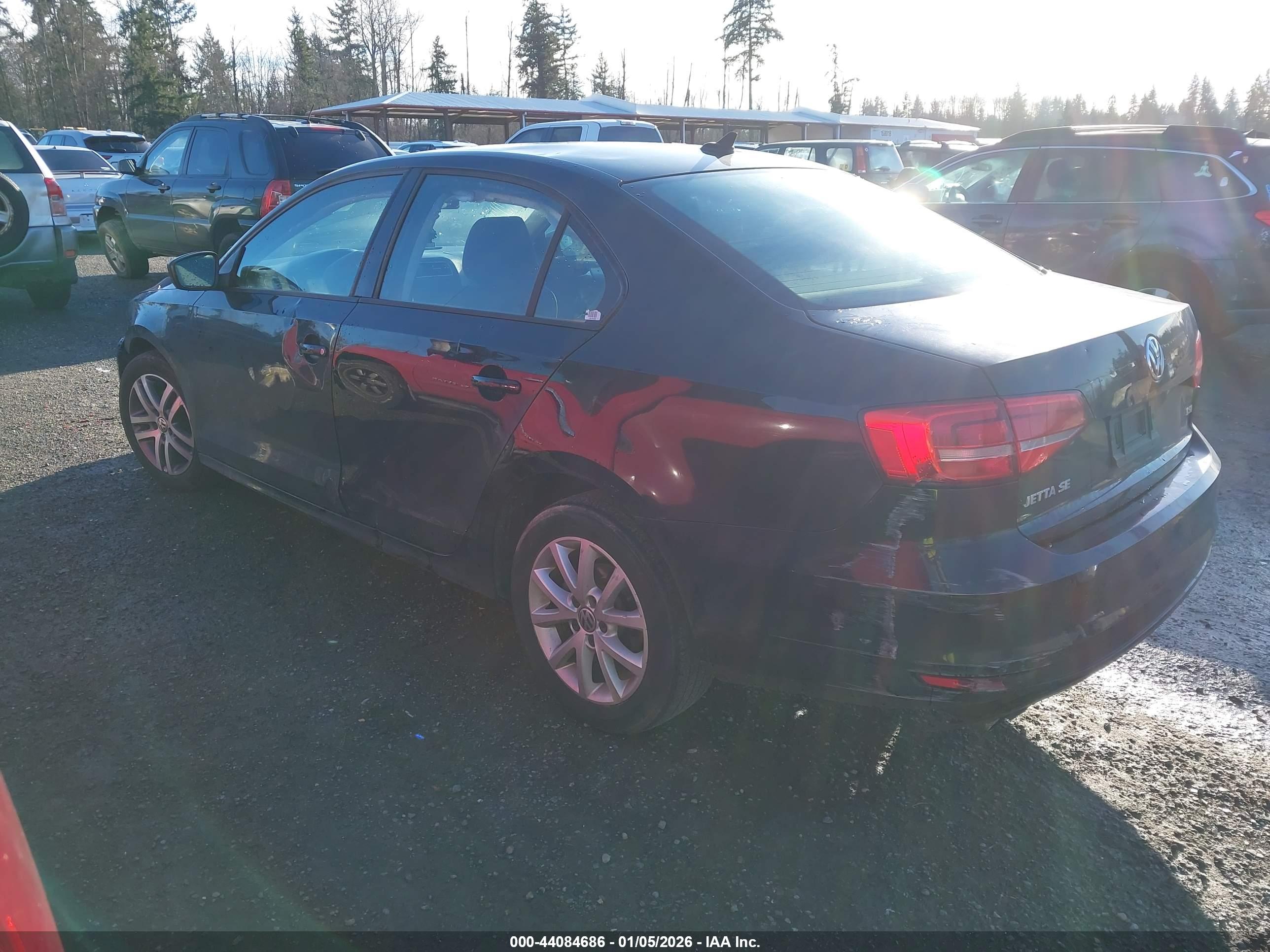 VOLKSWAGEN JETTA image 3