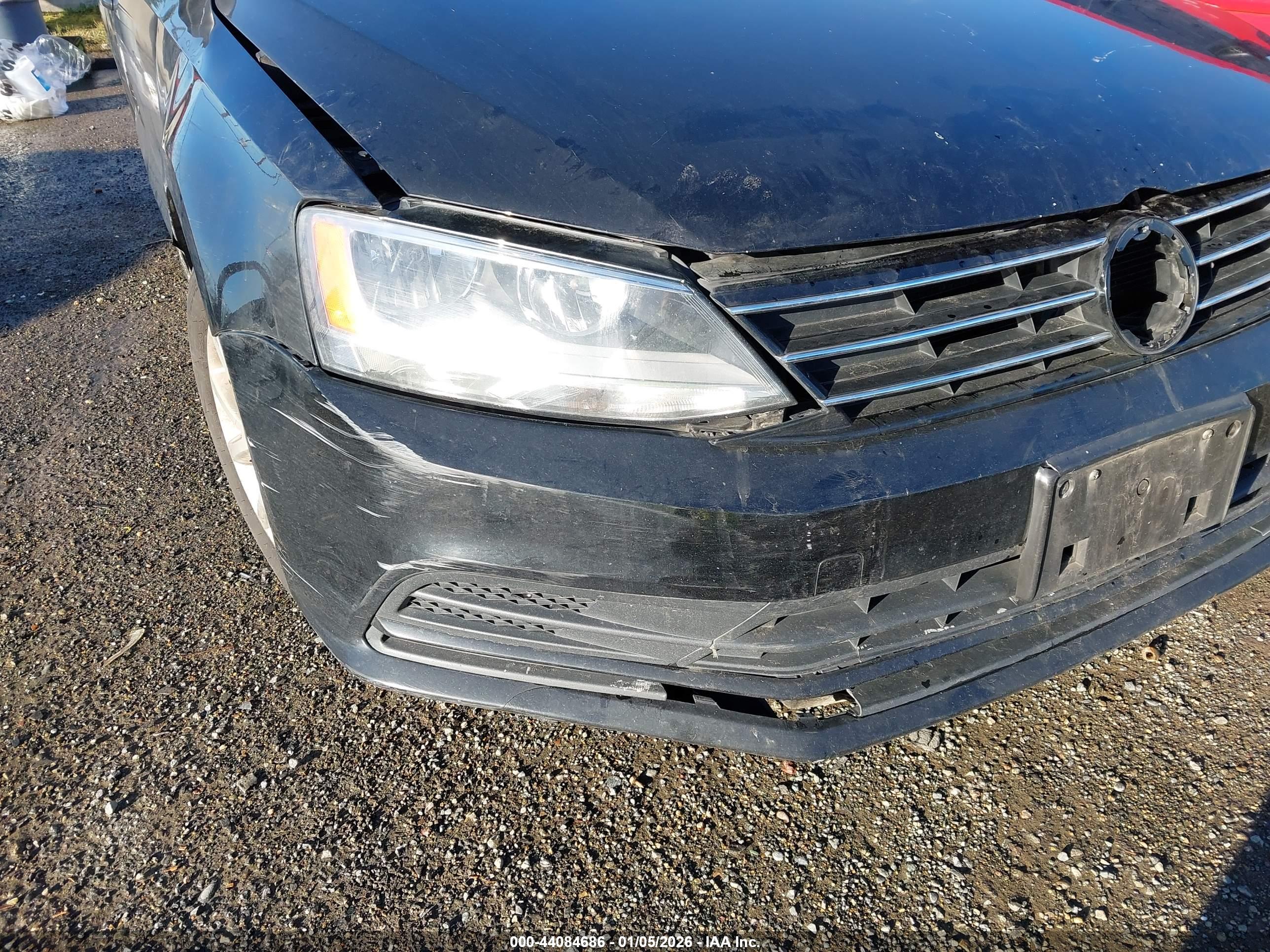 VOLKSWAGEN JETTA image 6