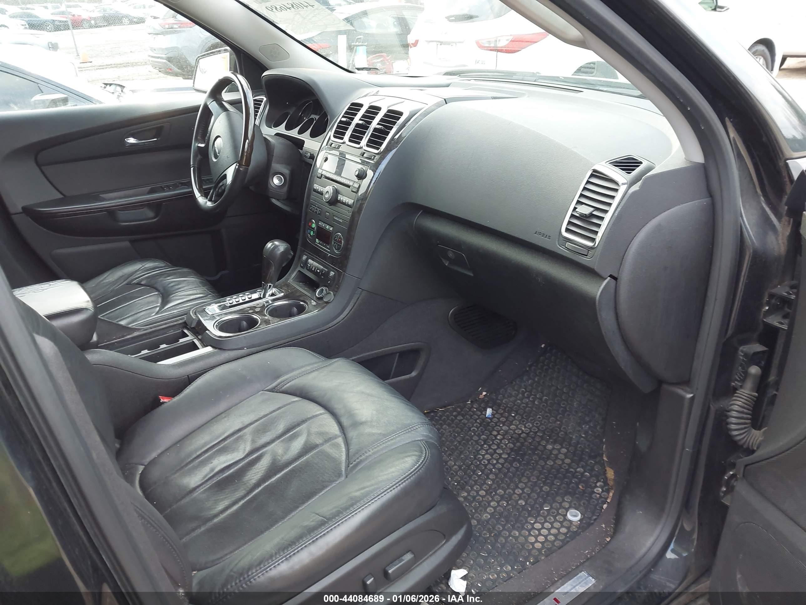 GMC ACADIA image 5