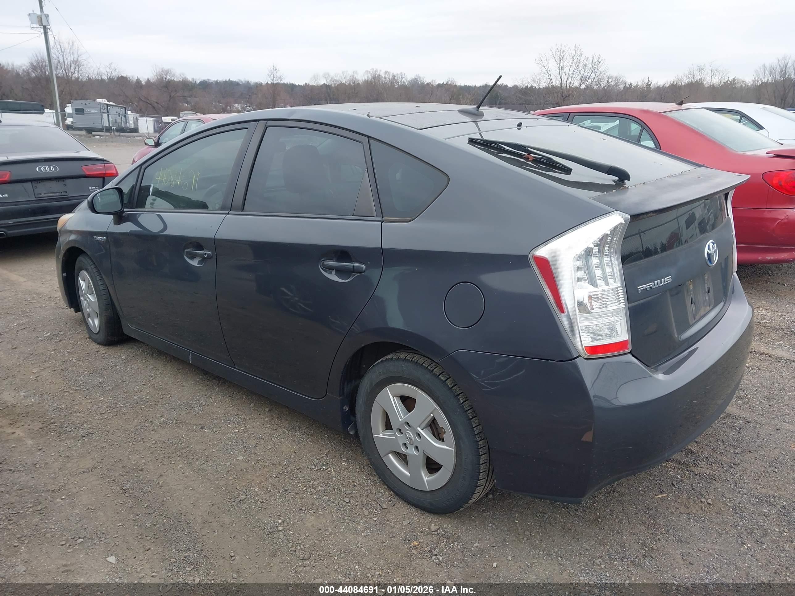 TOYOTA PRIUS image 3