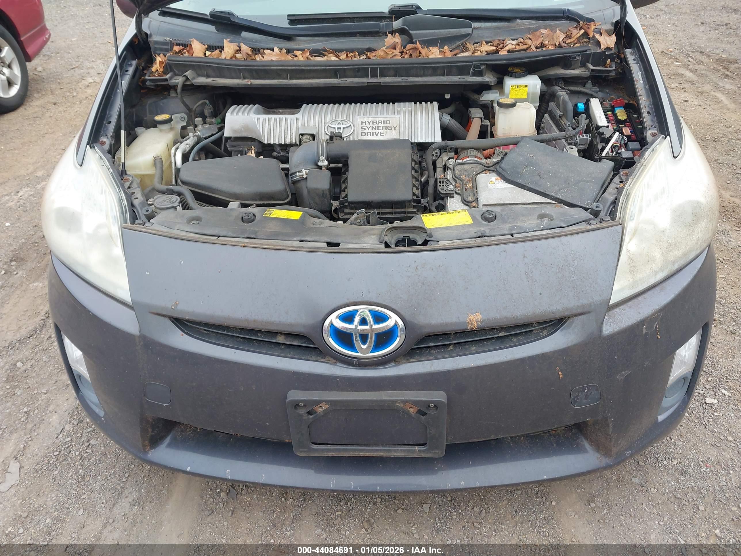 TOYOTA PRIUS image 6