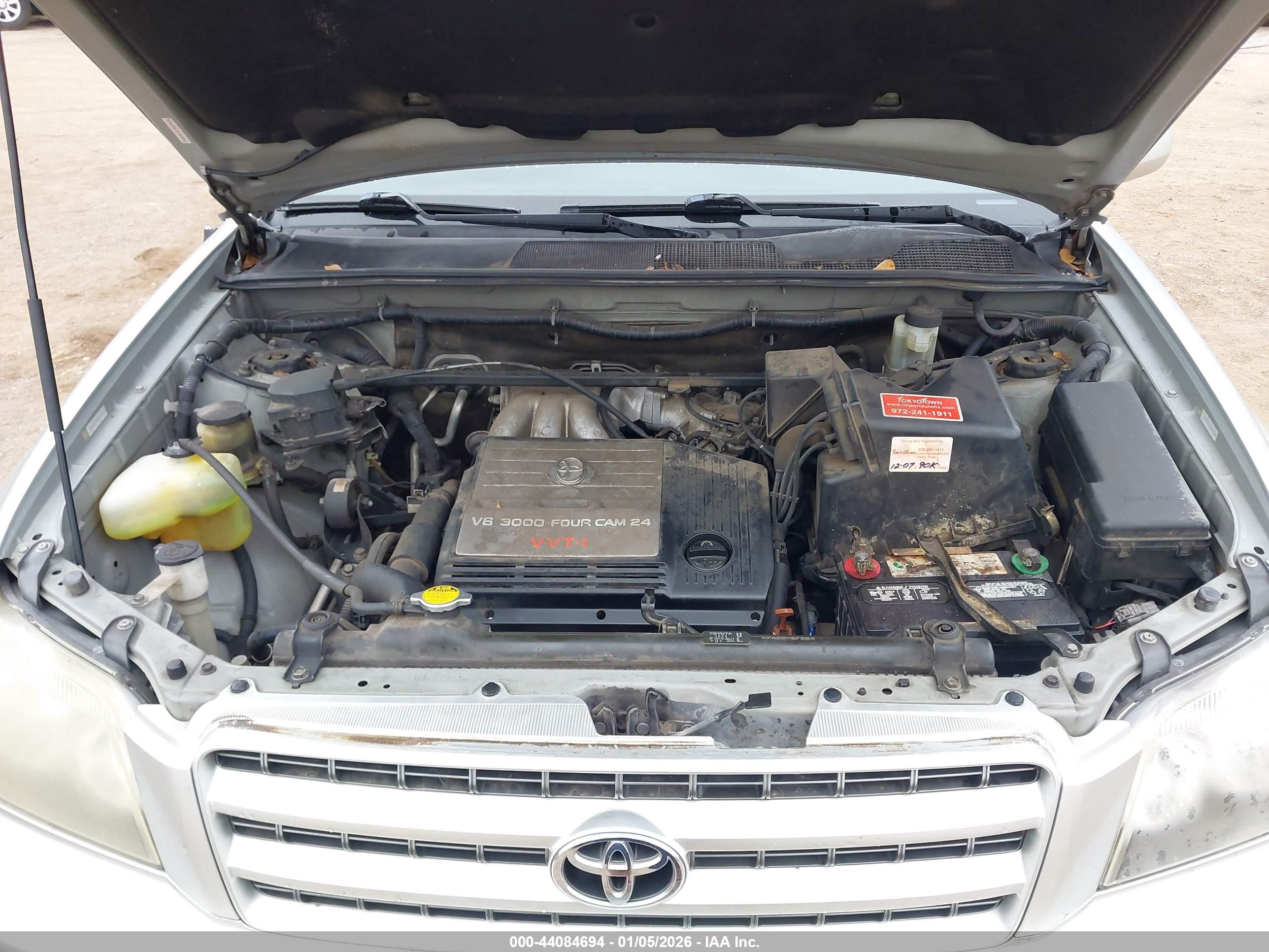 TOYOTA HIGHLANDER image 10