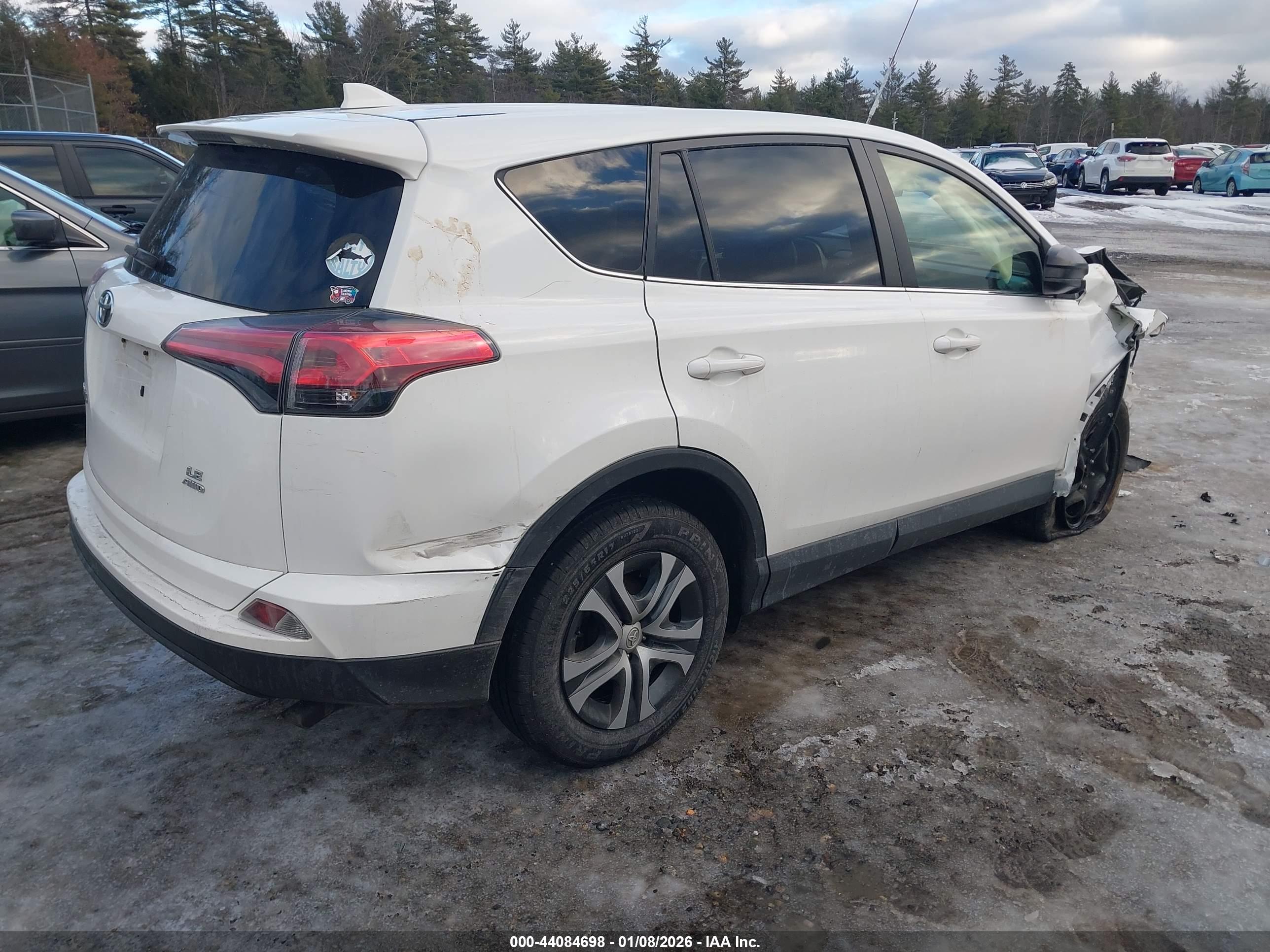 TOYOTA RAV4 image 4