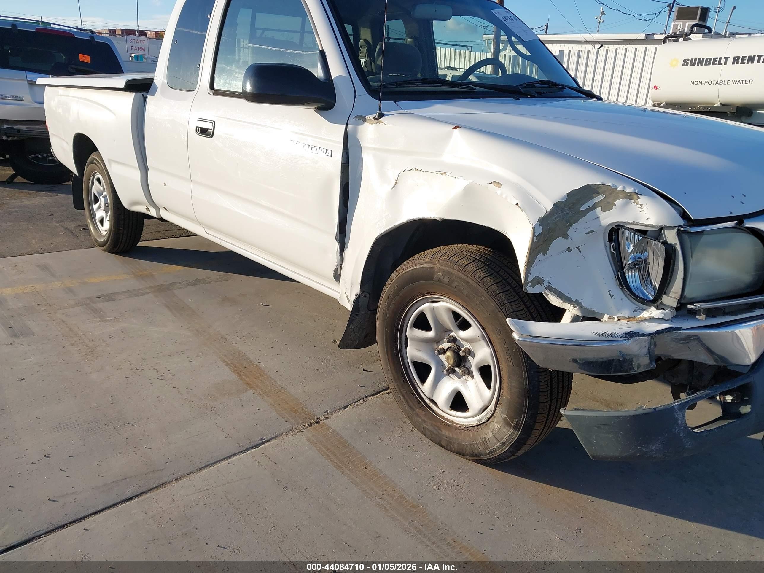 TOYOTA TACOMA image 6