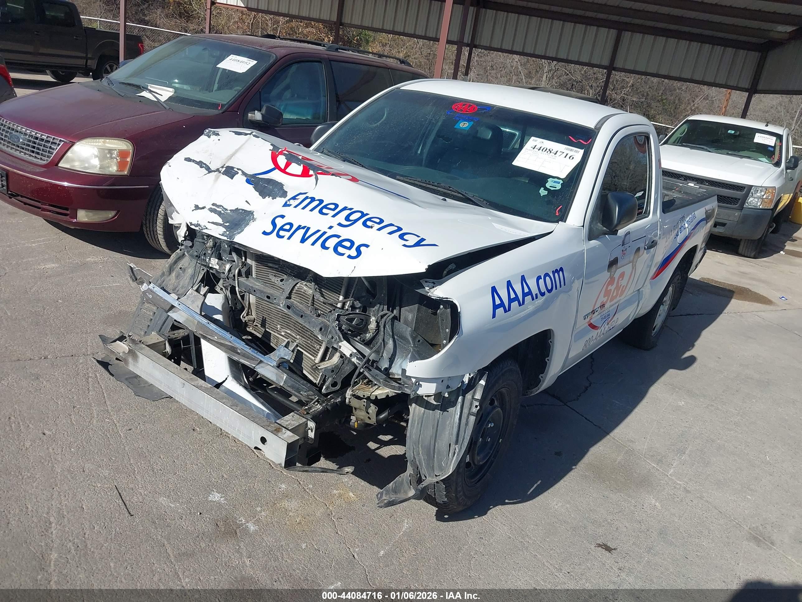 TOYOTA TACOMA image 2