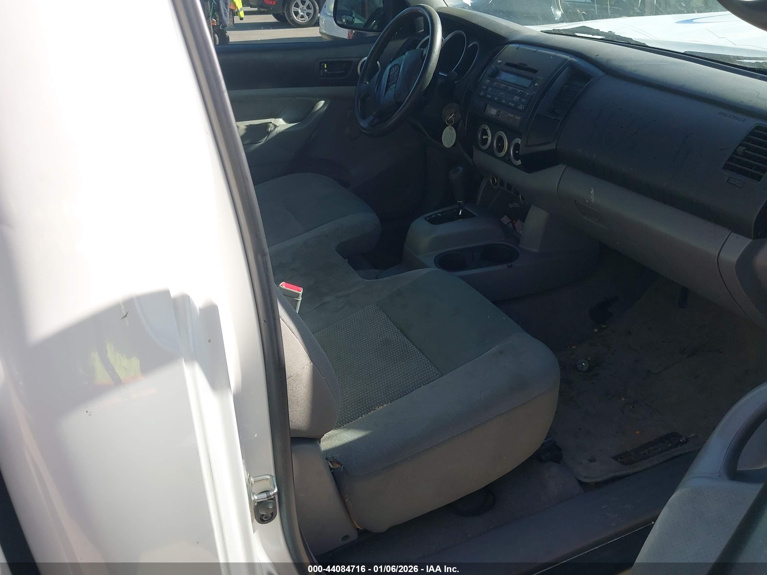 TOYOTA TACOMA image 5