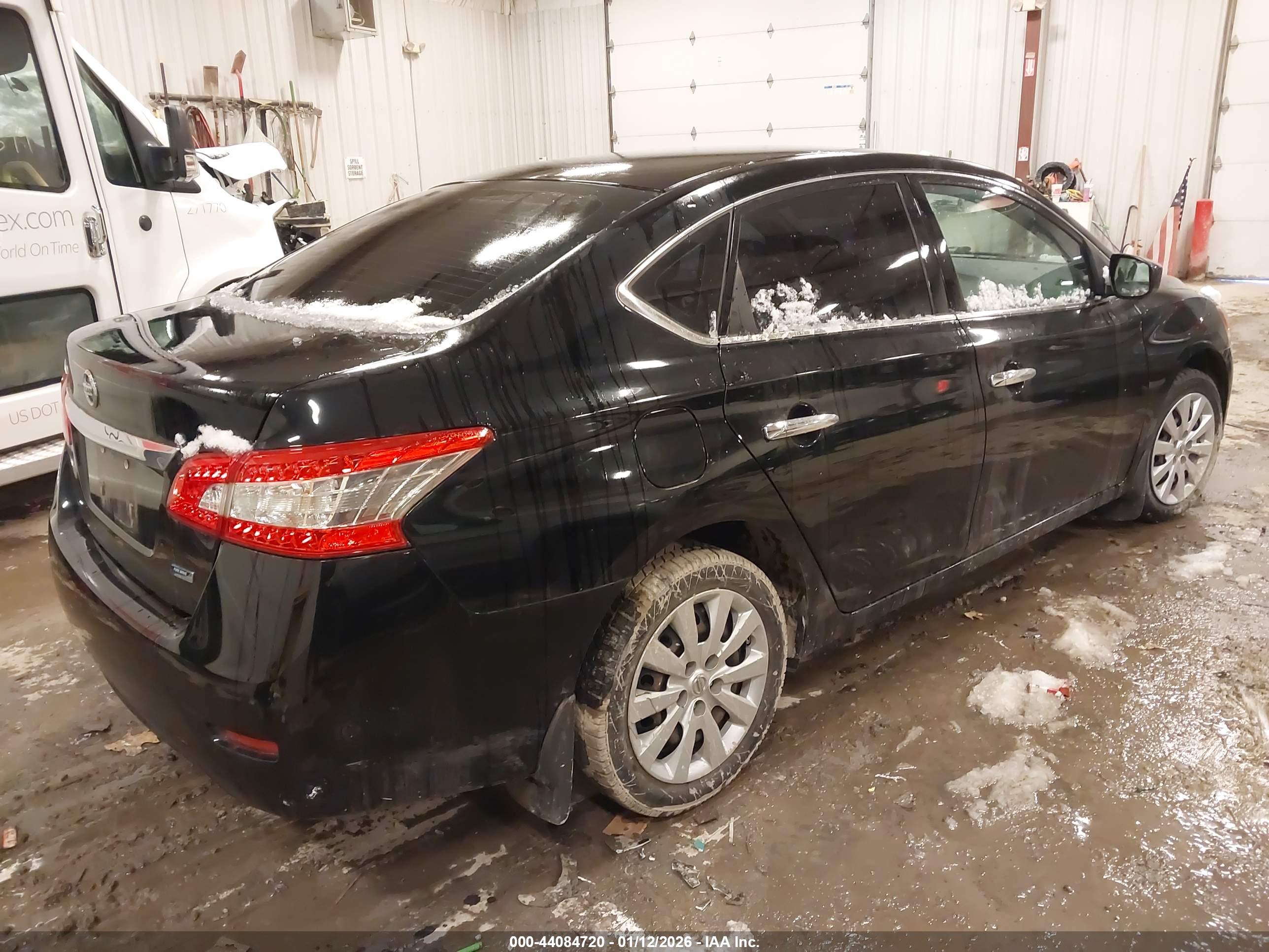 NISSAN SENTRA image 4