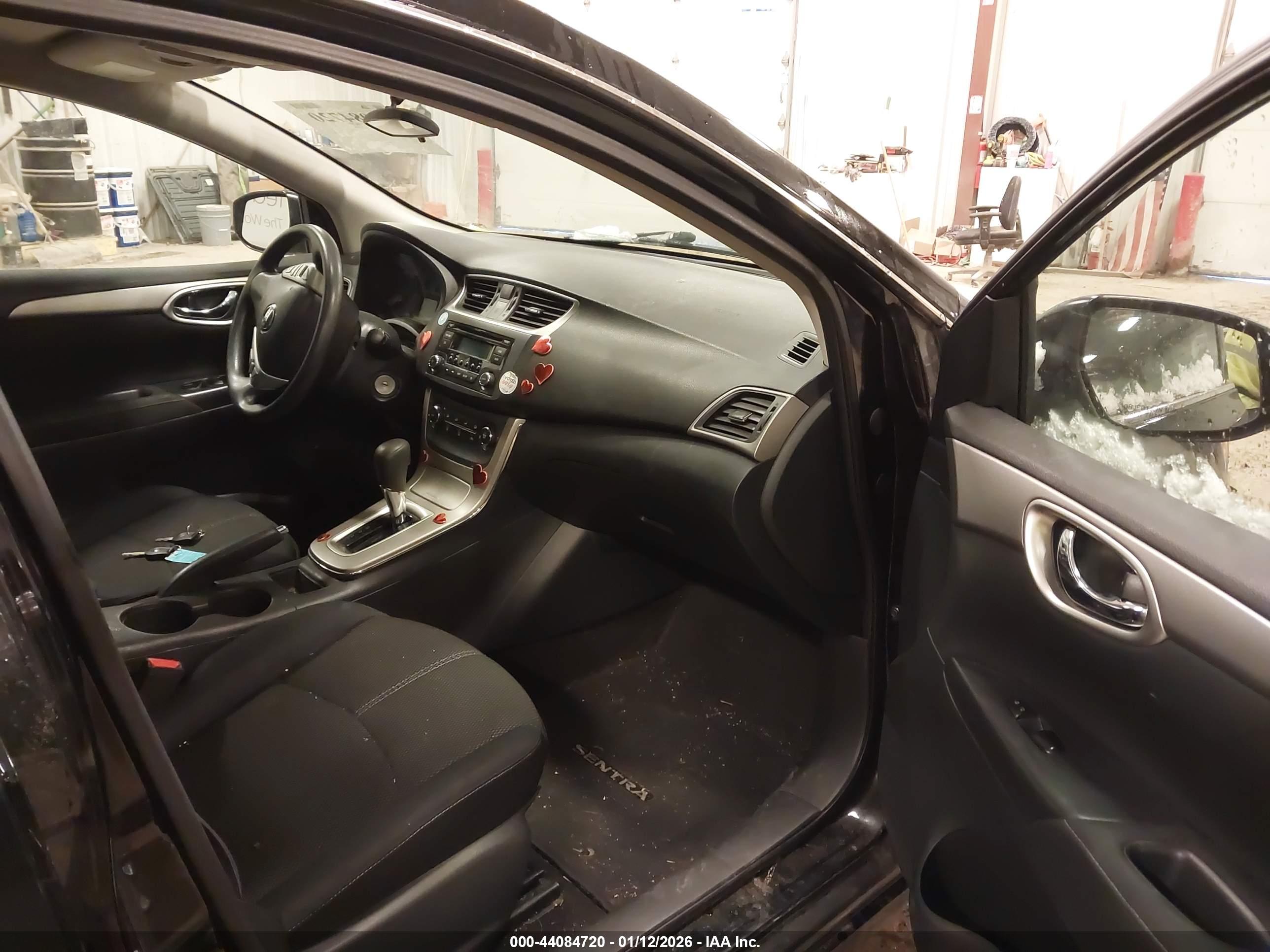 NISSAN SENTRA image 5
