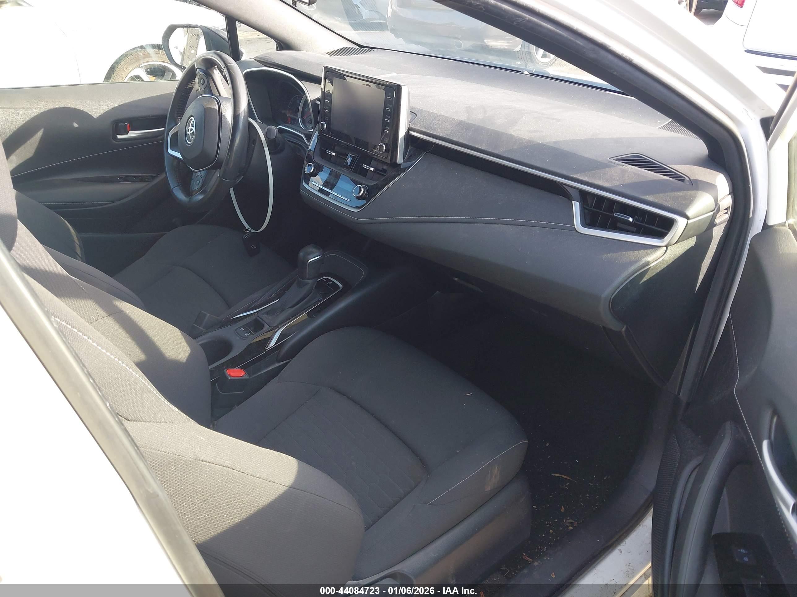 TOYOTA COROLLA image 5