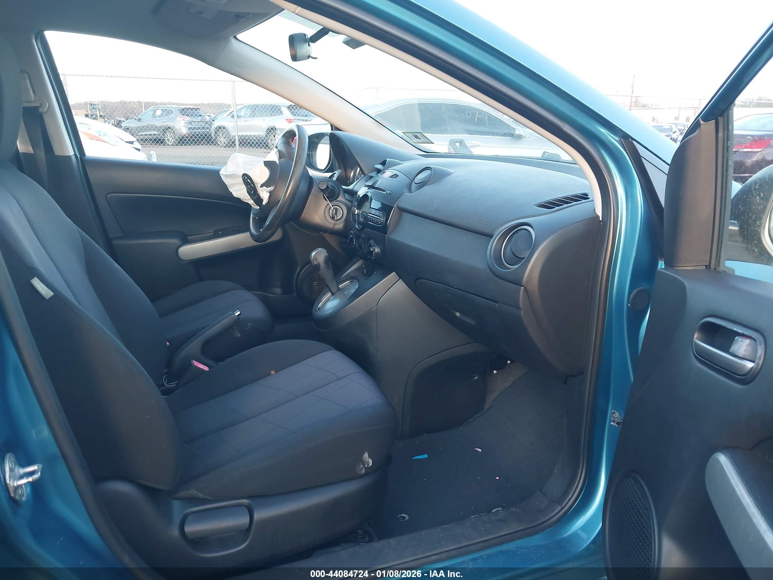 MAZDA MAZDA2 image 5