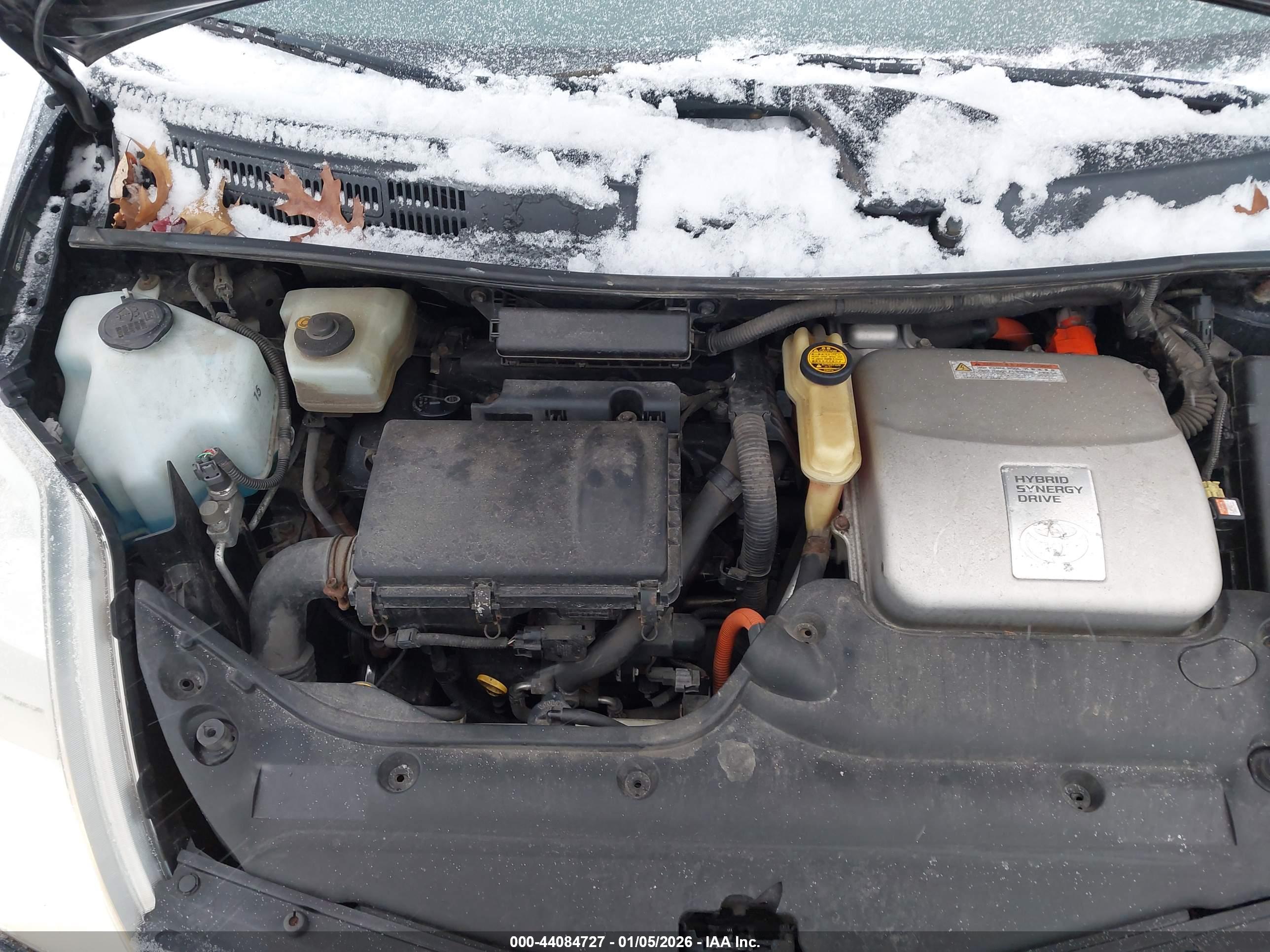 TOYOTA PRIUS image 10