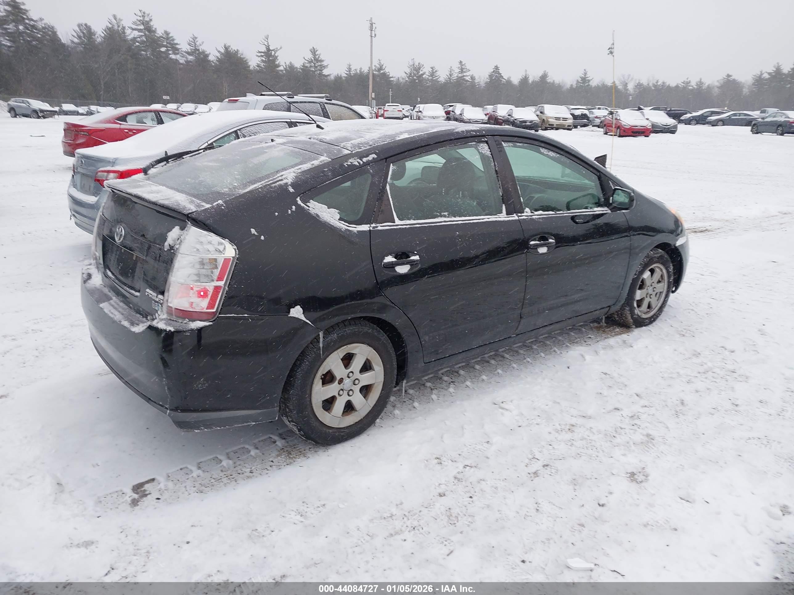 TOYOTA PRIUS image 4