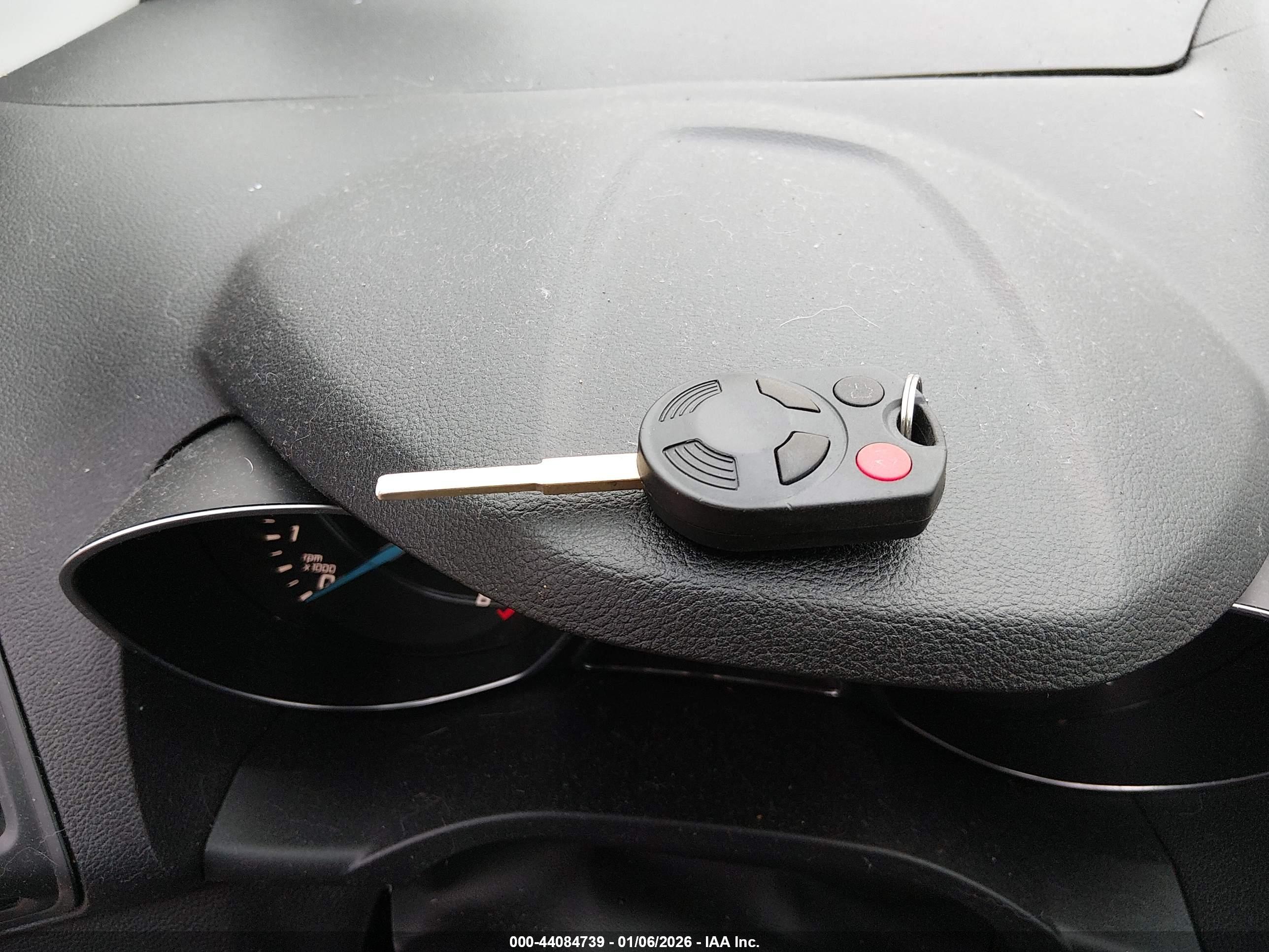FORD ESCAPE image 11