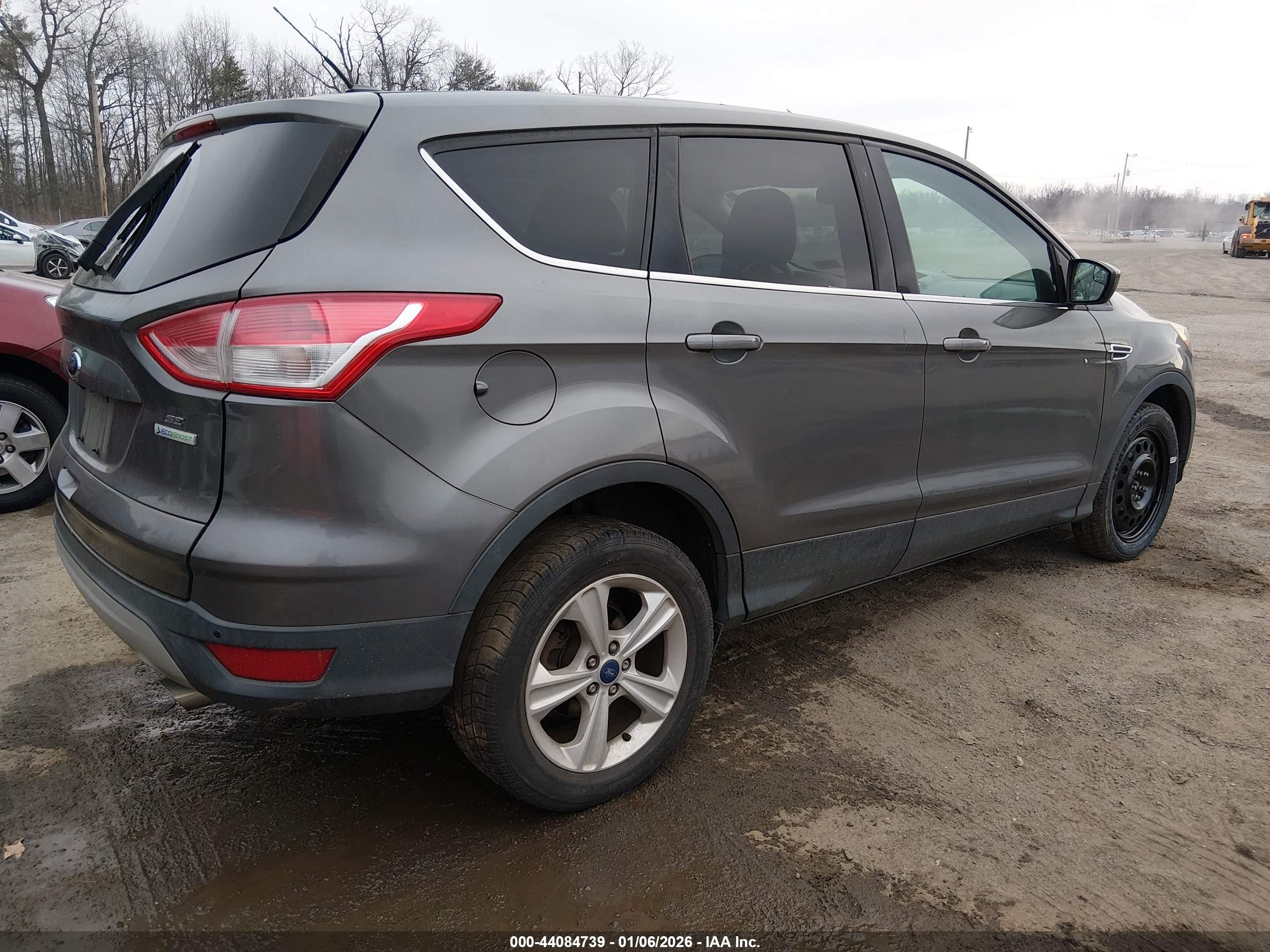 FORD ESCAPE image 4