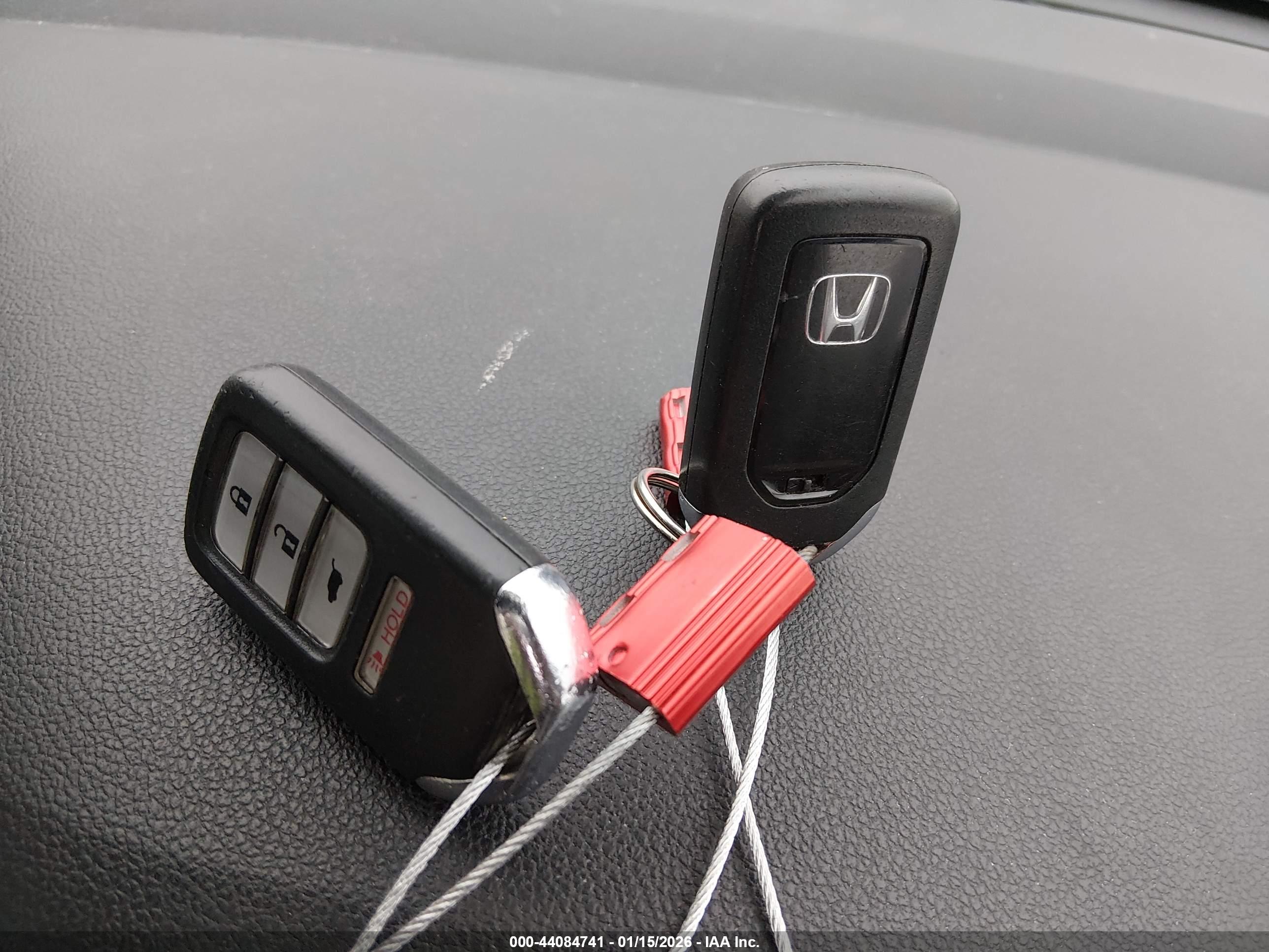 HONDA CR-V image 11