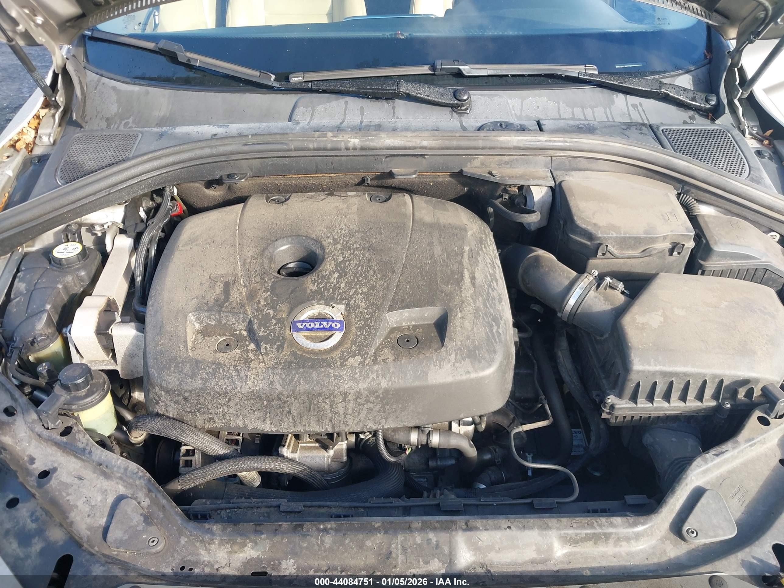 VOLVO XC60 image 10