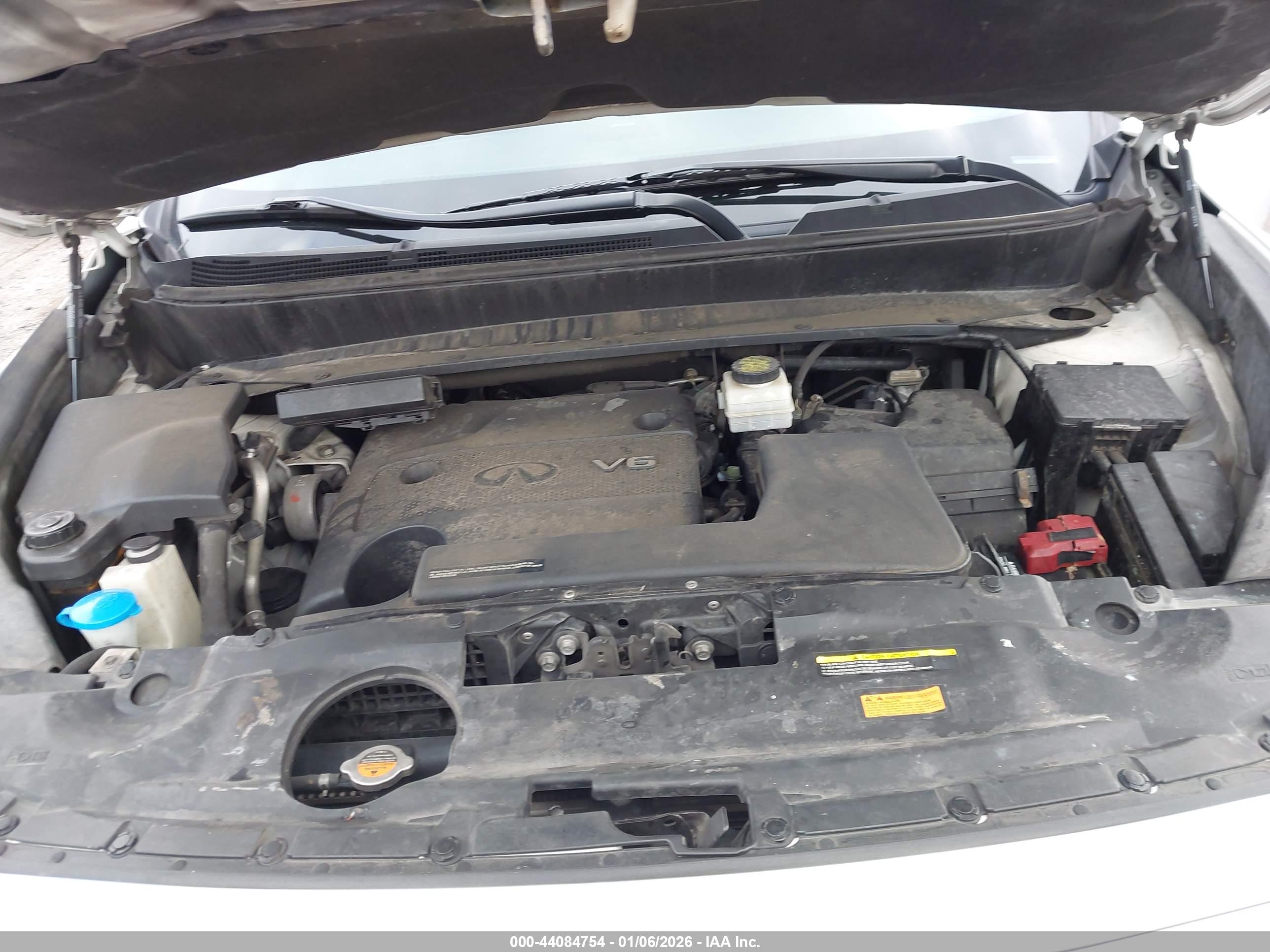 INFINITI JX35 image 10