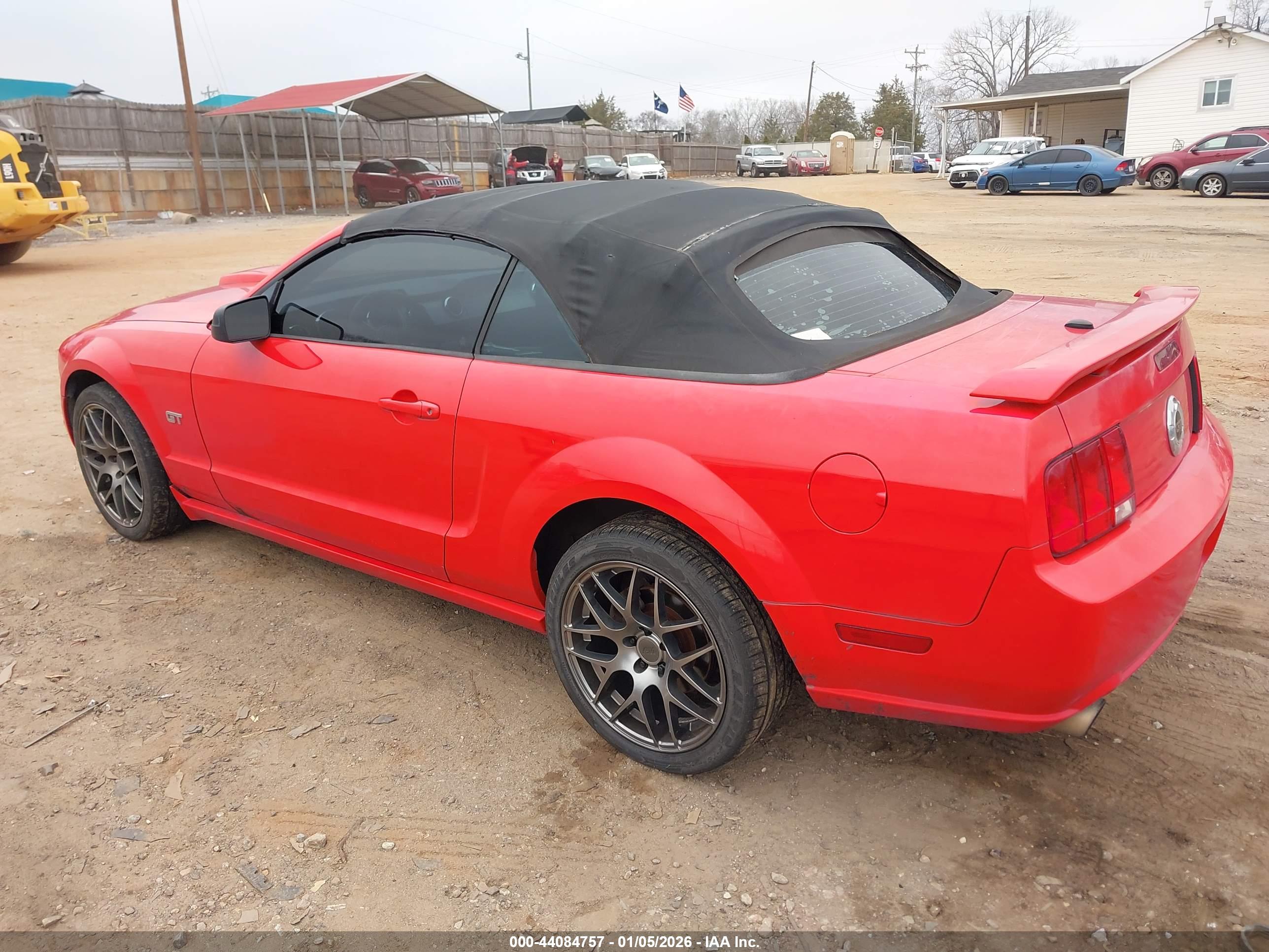 FORD MUSTANG image 3