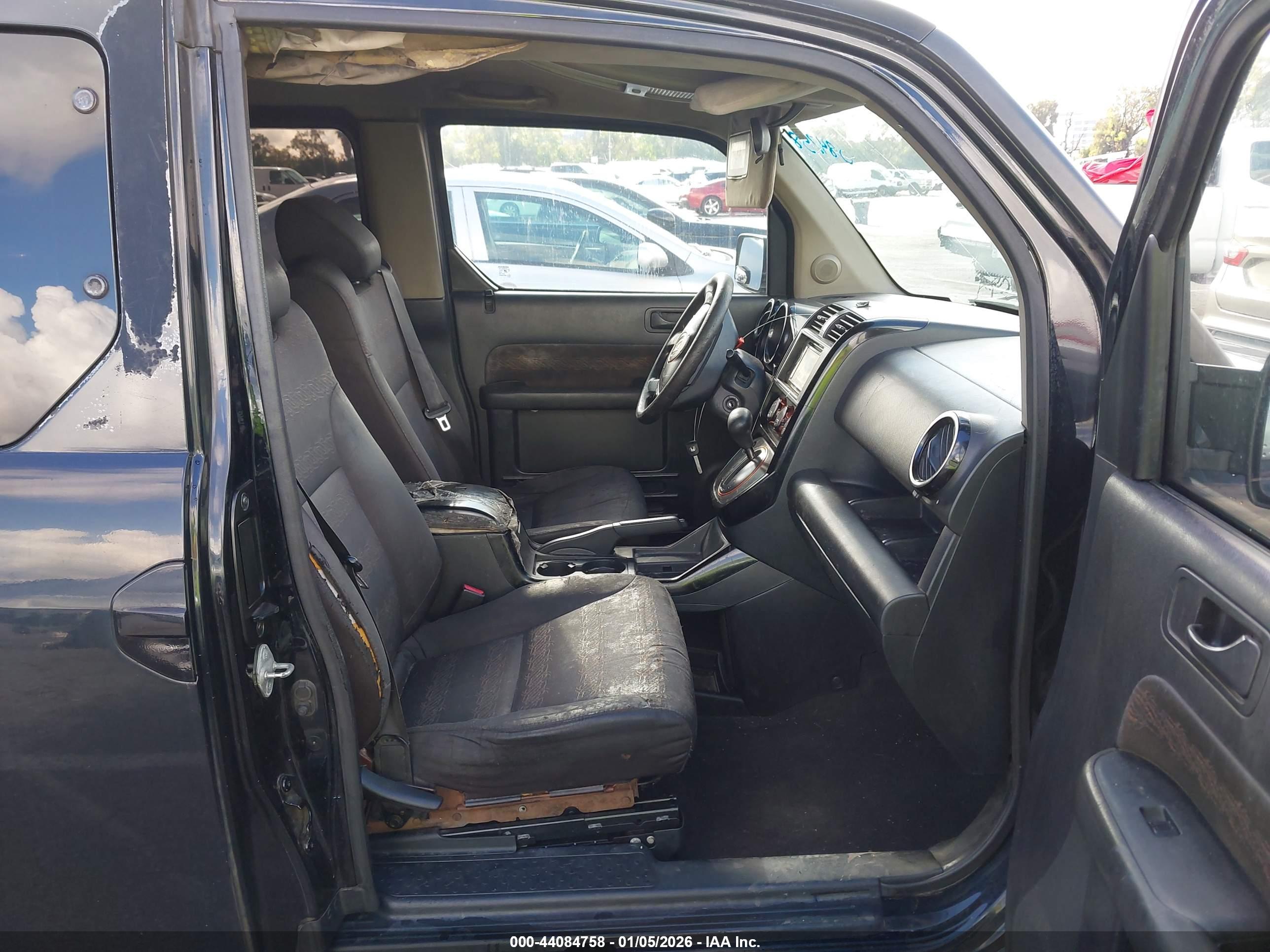 HONDA ELEMENT image 5