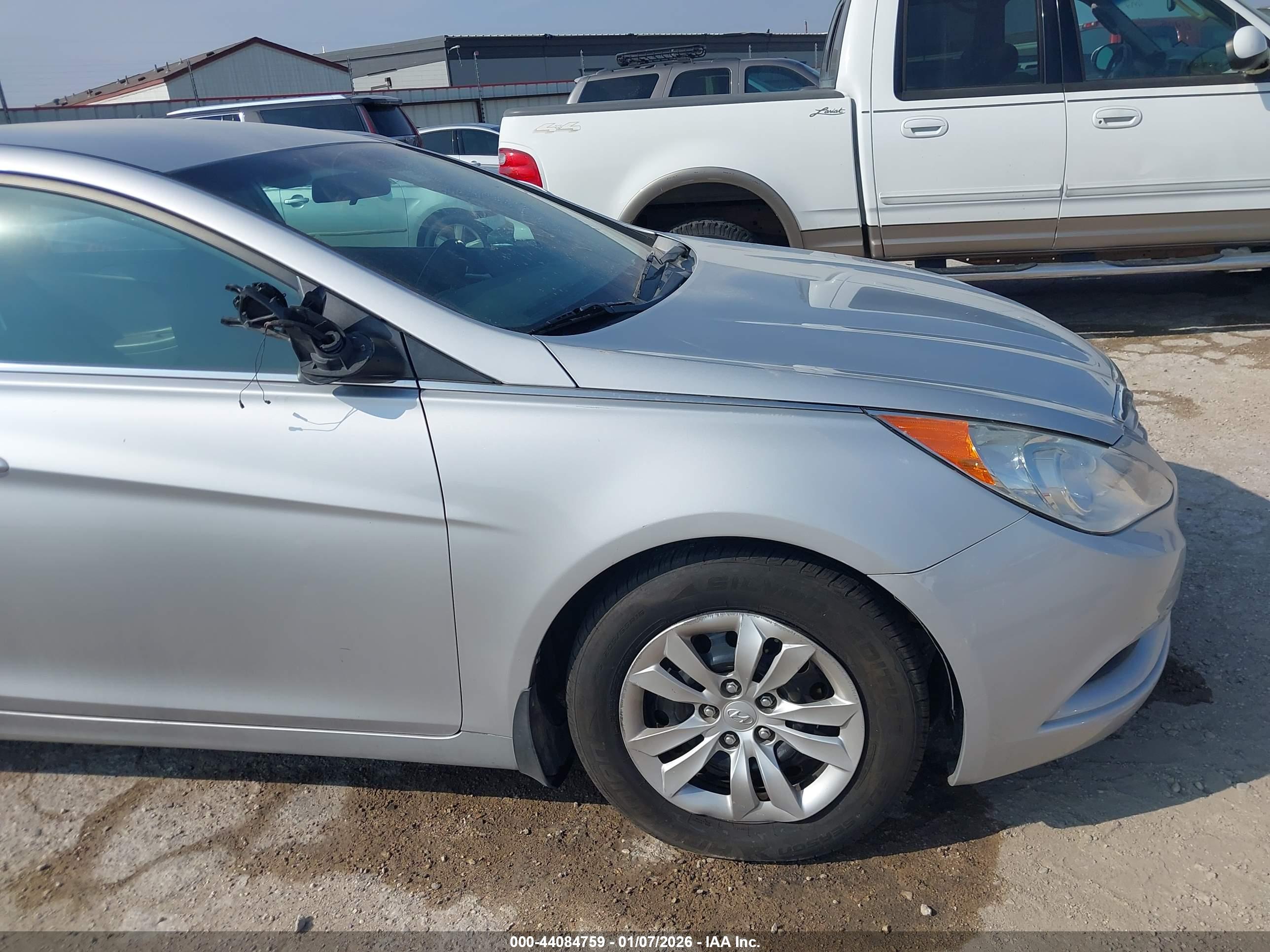 HYUNDAI SONATA image 6