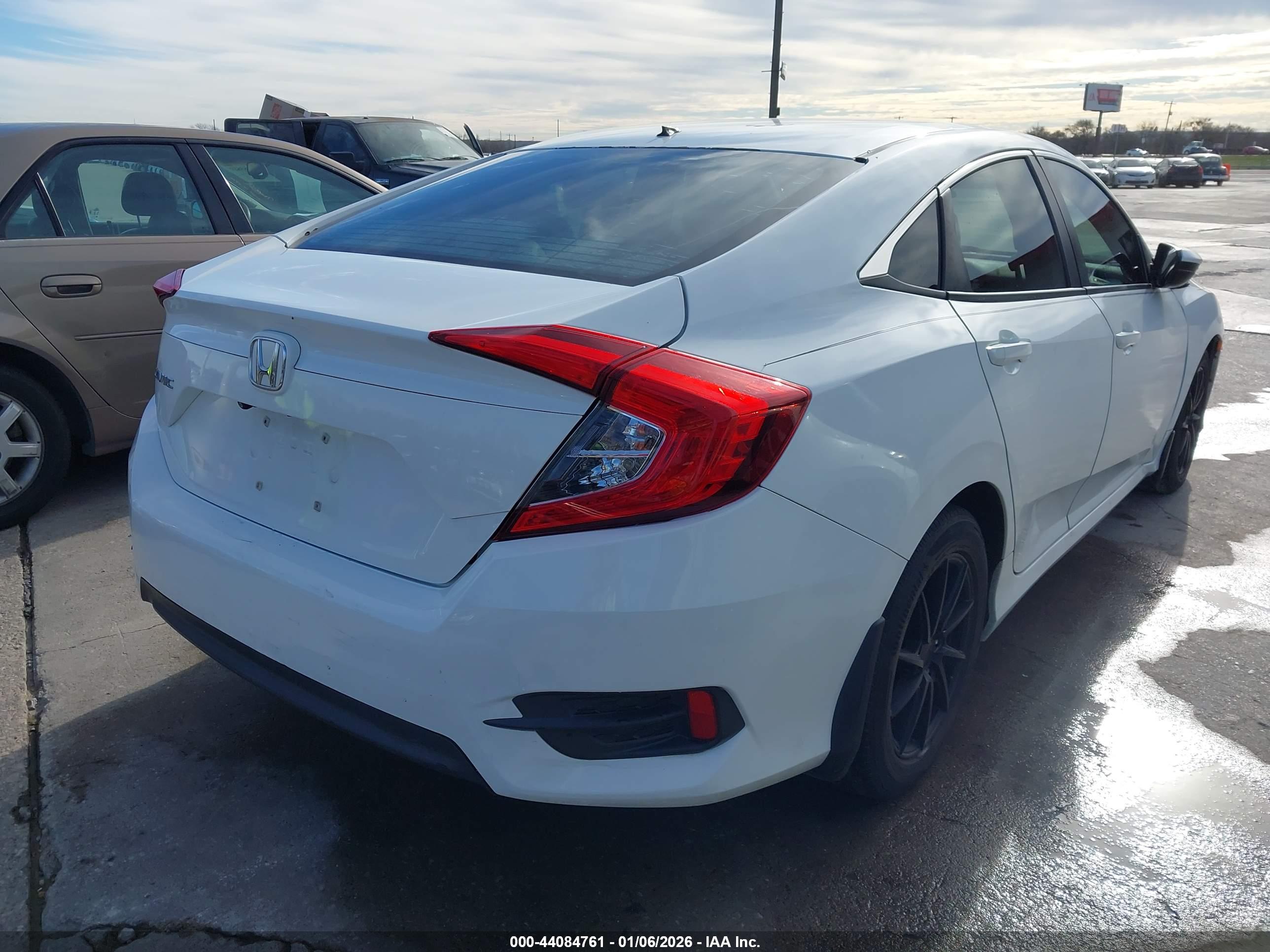 HONDA CIVIC image 4