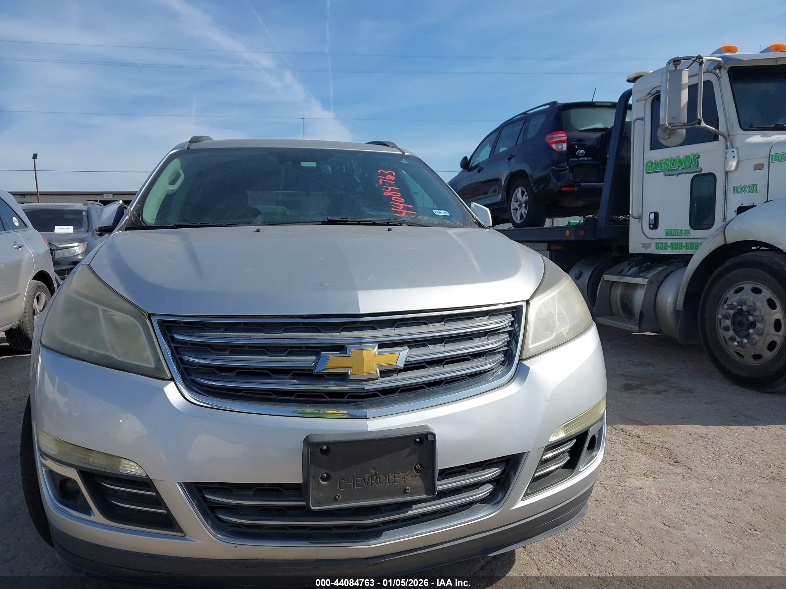 CHEVROLET TRAVERSE image 6
