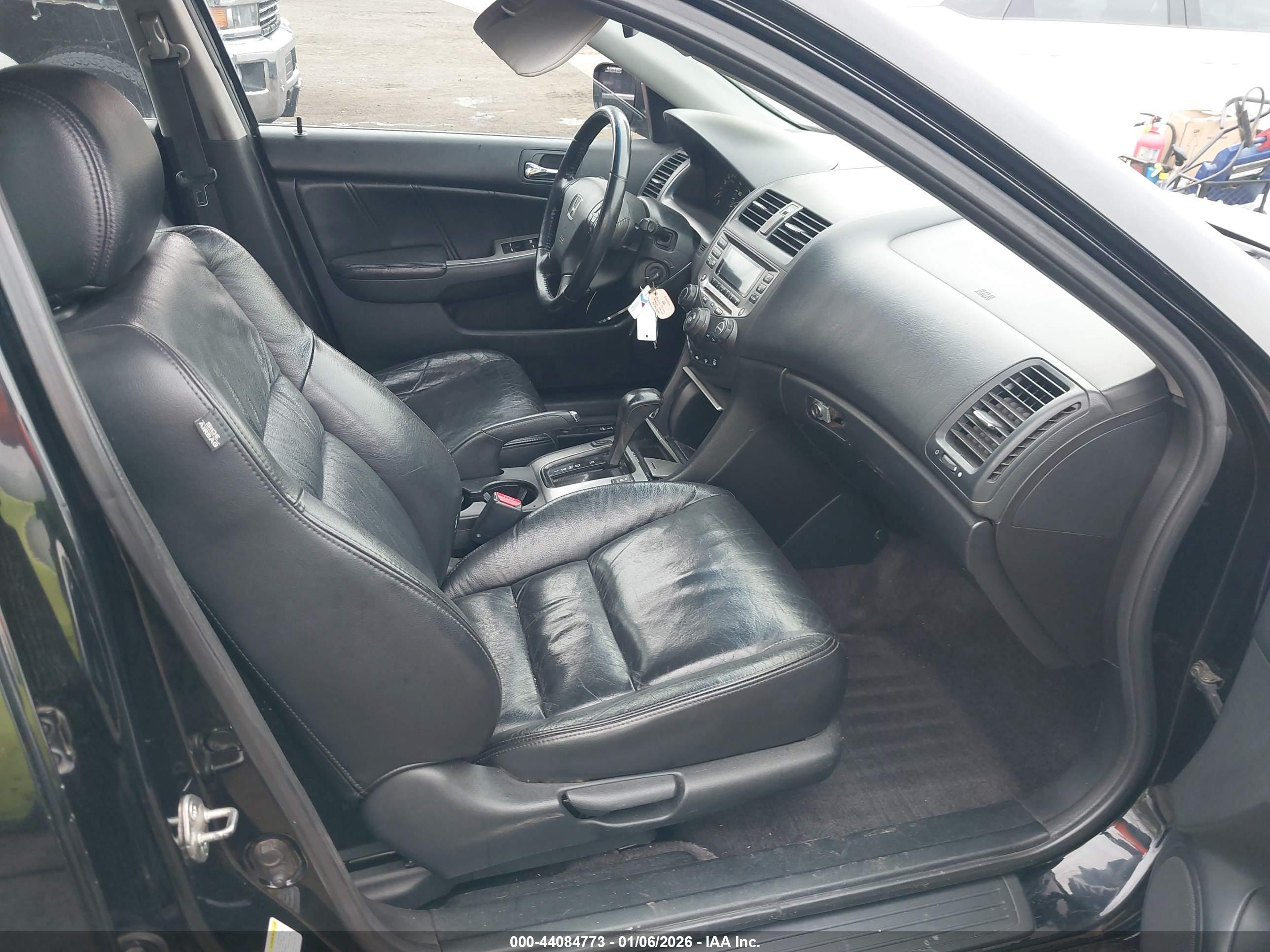 HONDA ACCORD image 5