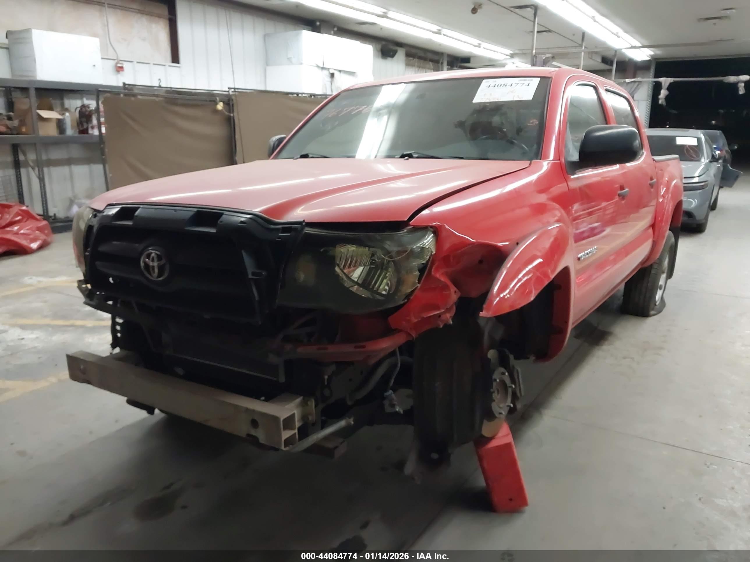 TOYOTA TACOMA image 2