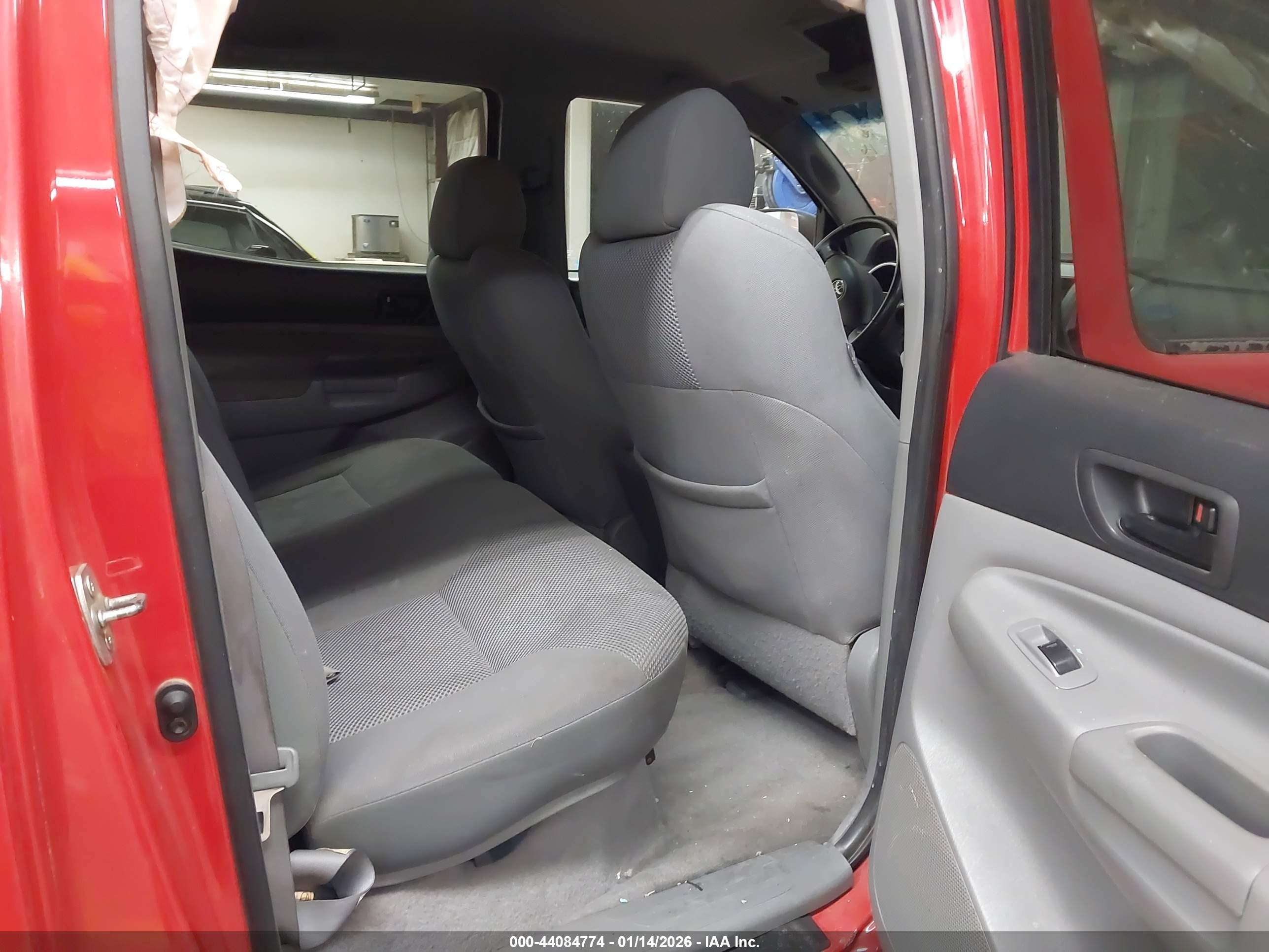 TOYOTA TACOMA image 8