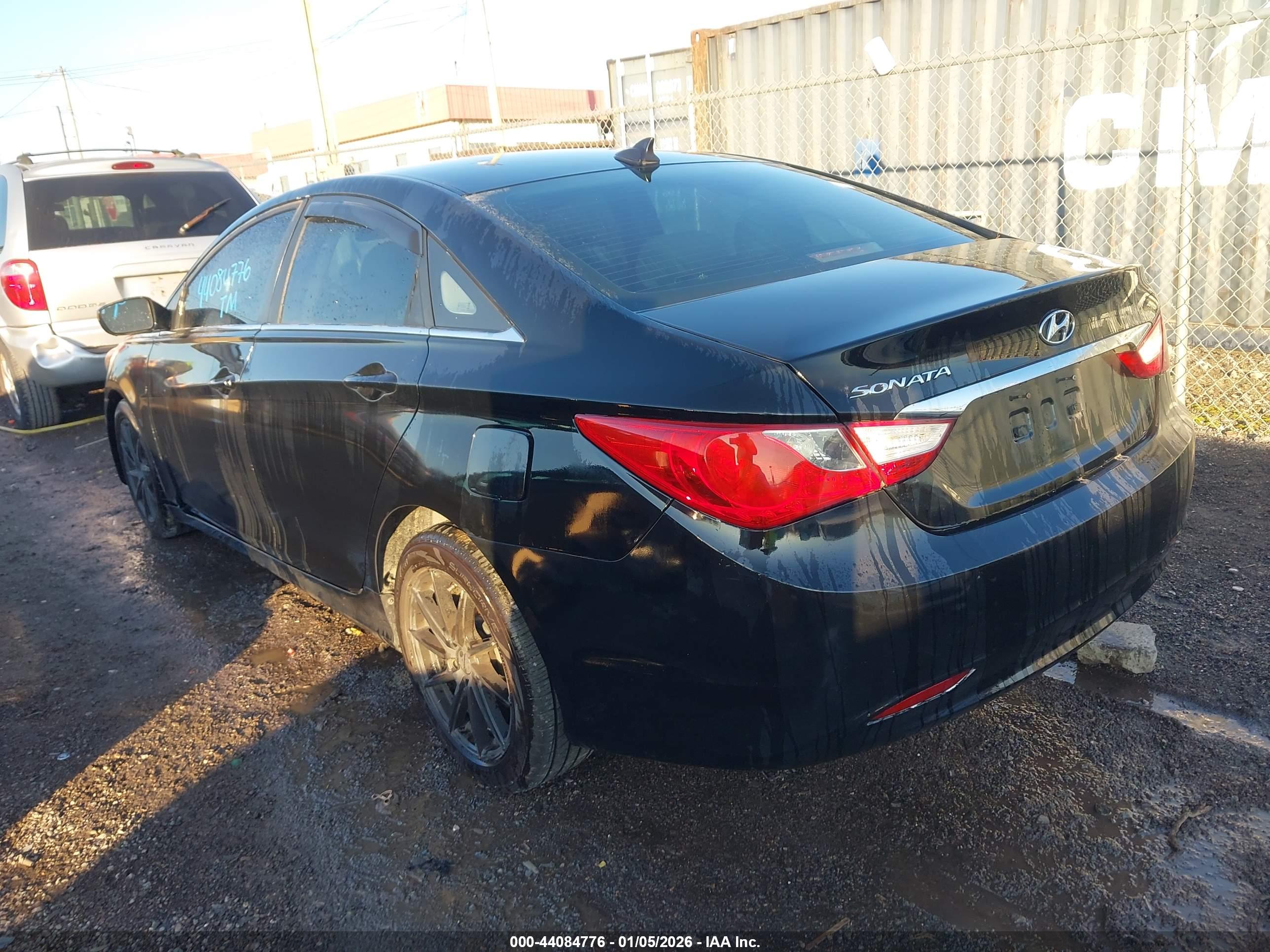 HYUNDAI SONATA image 3