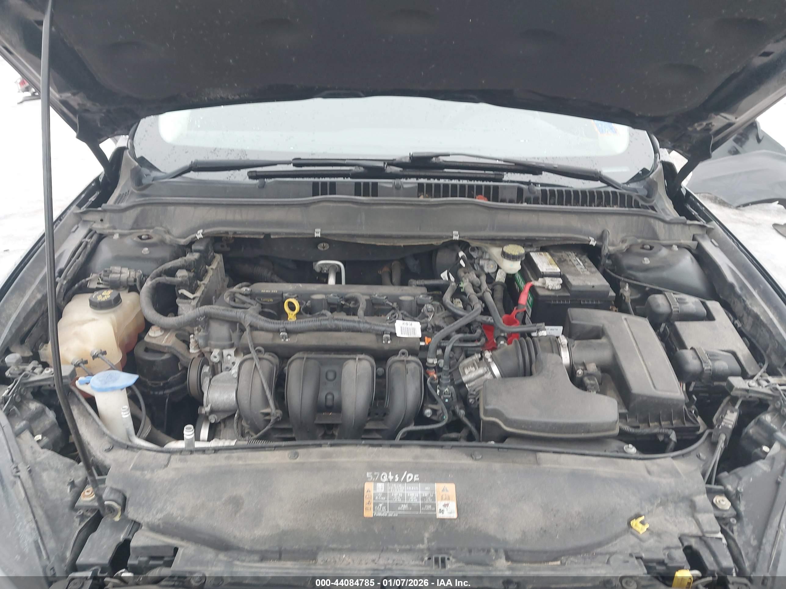 FORD FUSION image 10