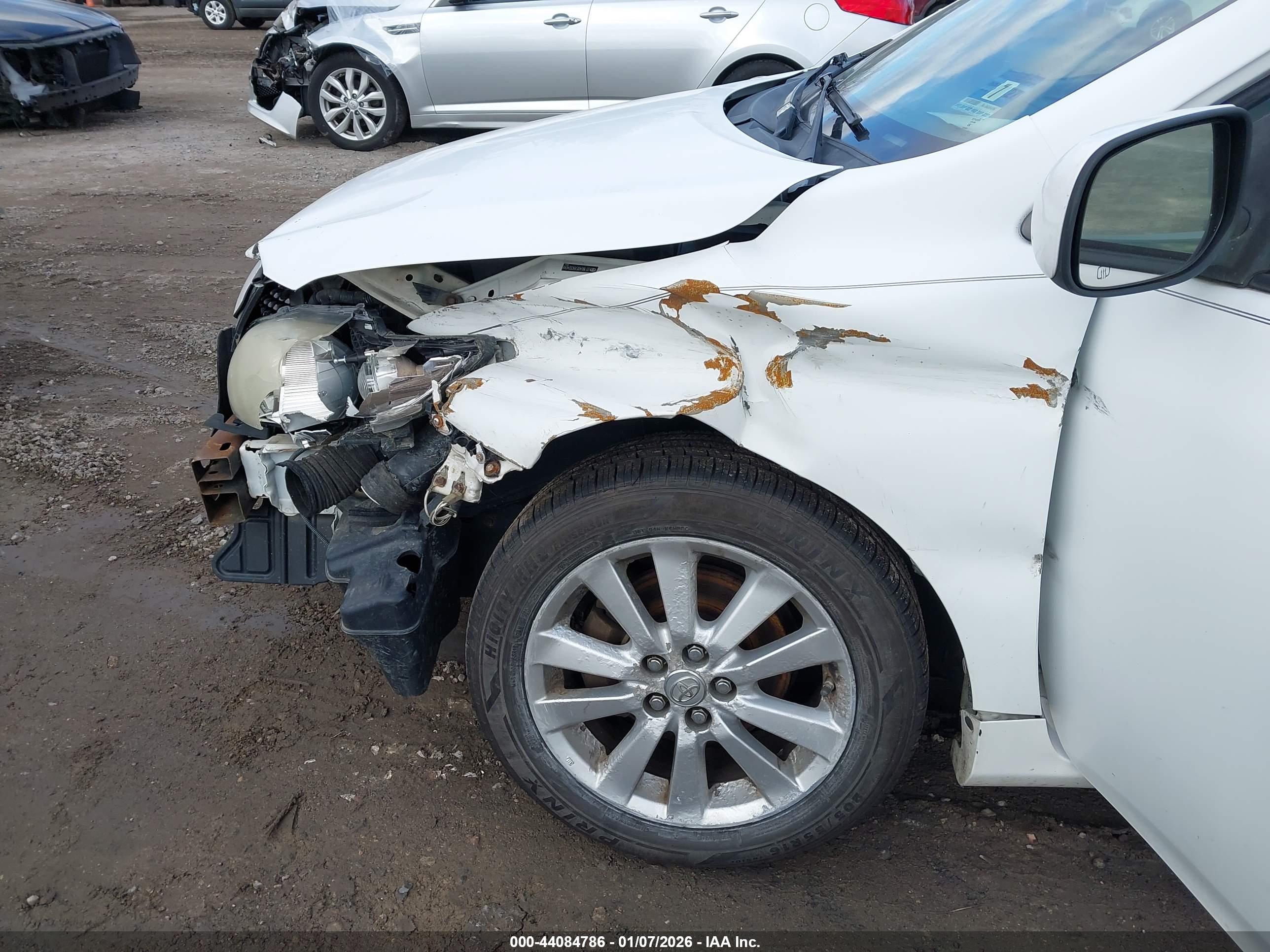 TOYOTA COROLLA image 6