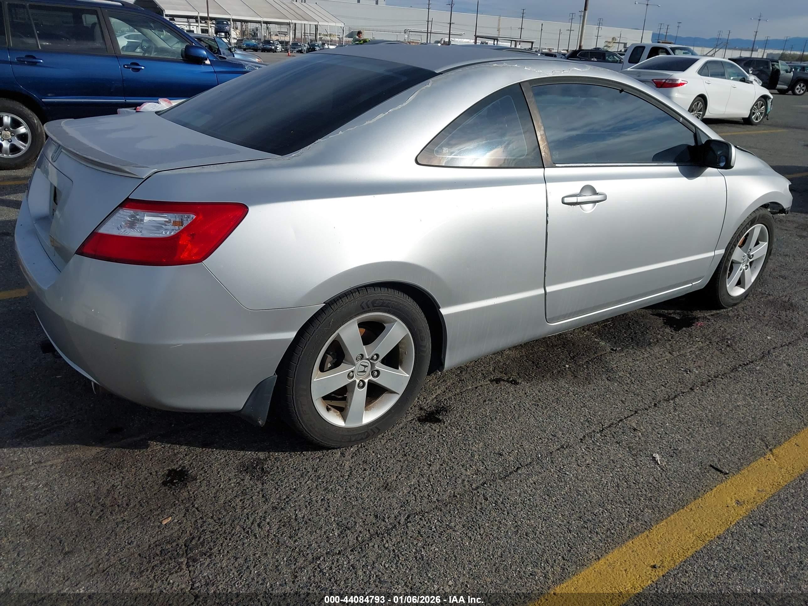HONDA CIVIC image 4