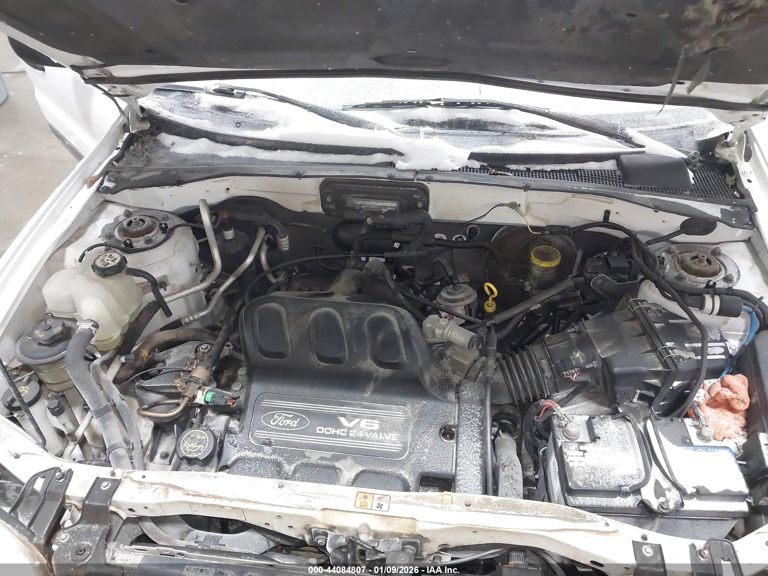 FORD ESCAPE image 10