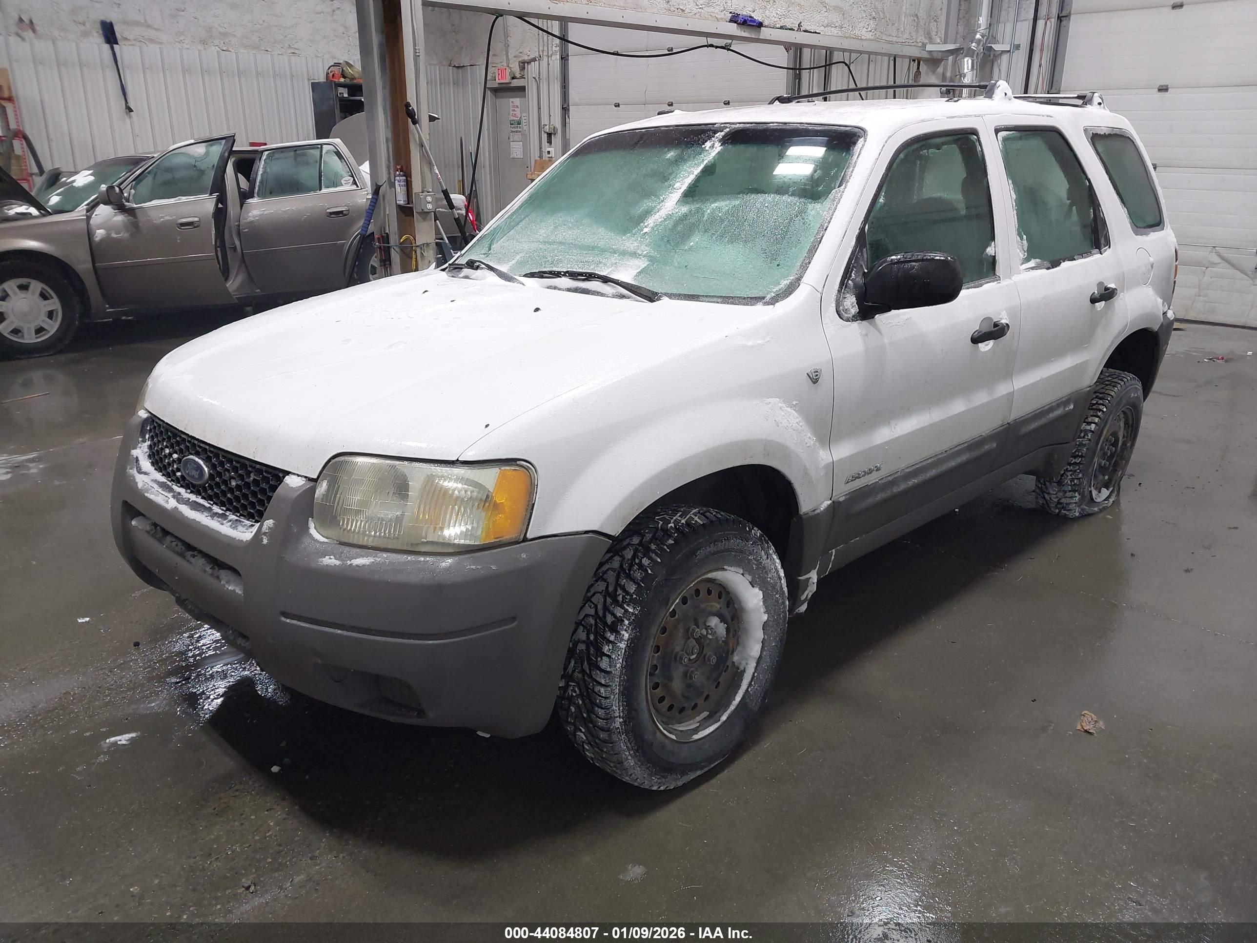 FORD ESCAPE image 2