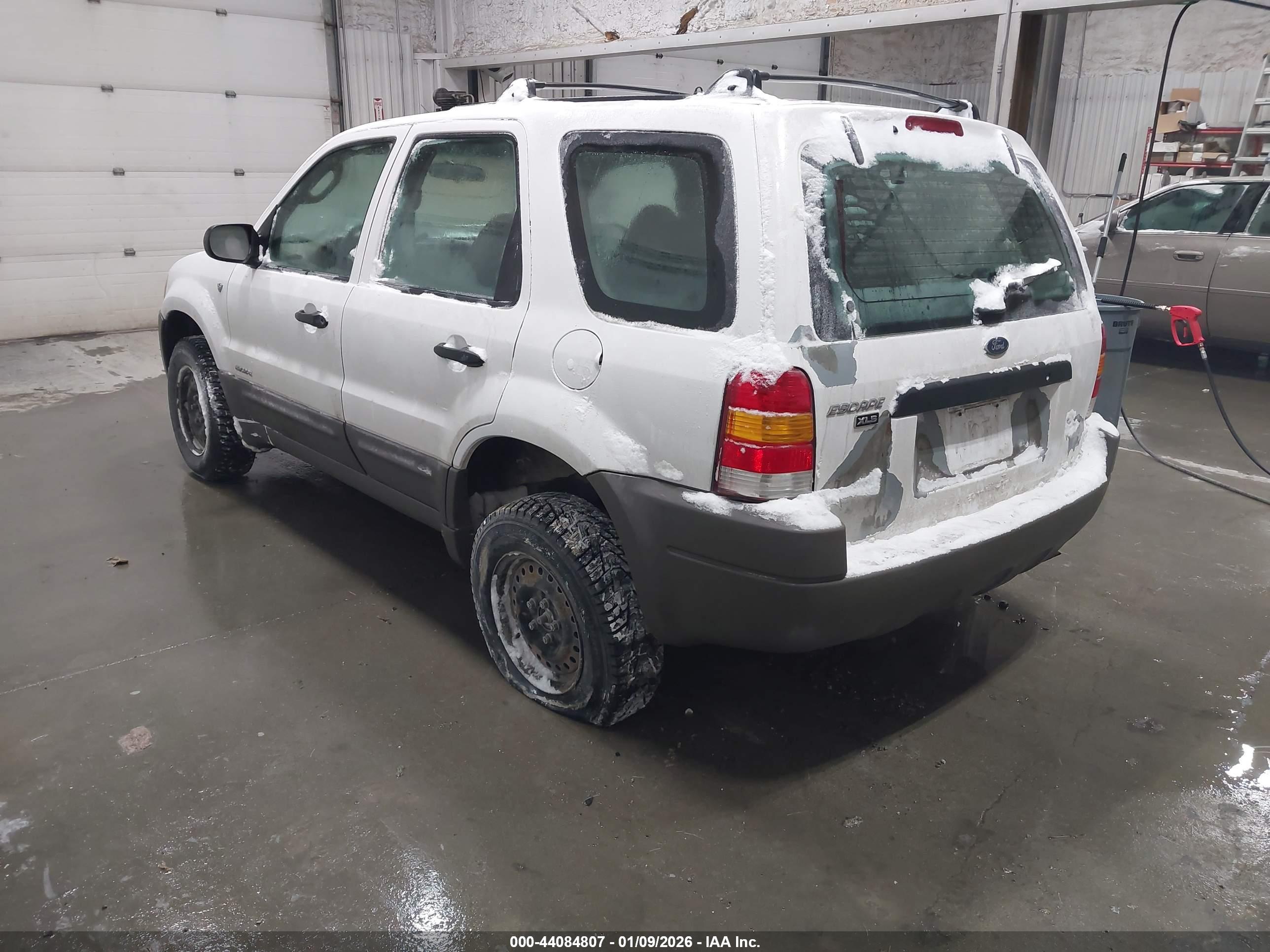 FORD ESCAPE image 3