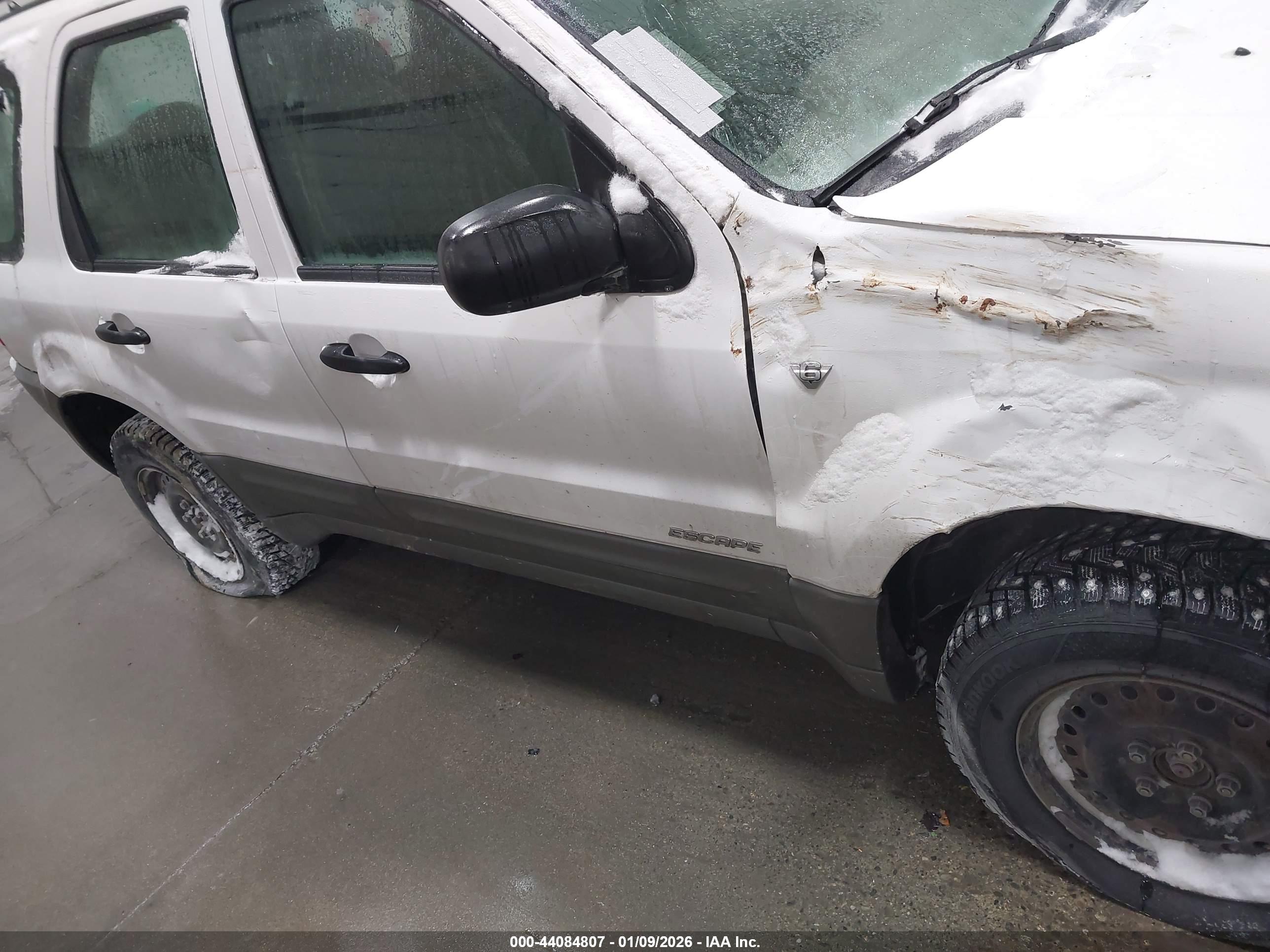 FORD ESCAPE image 6