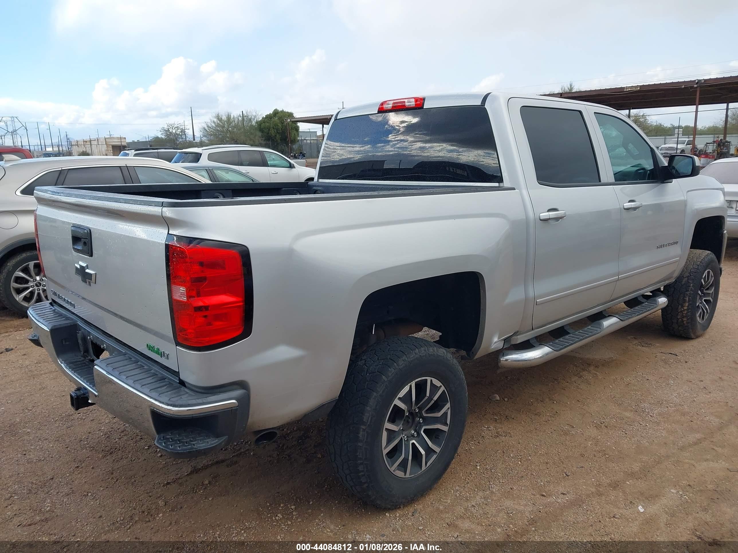 CHEVROLET SILVERADO image 4