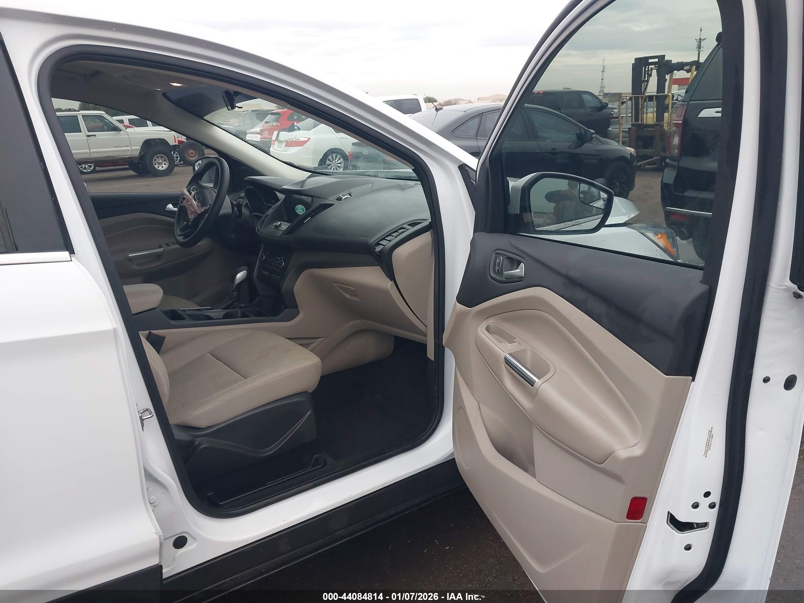FORD ESCAPE image 5