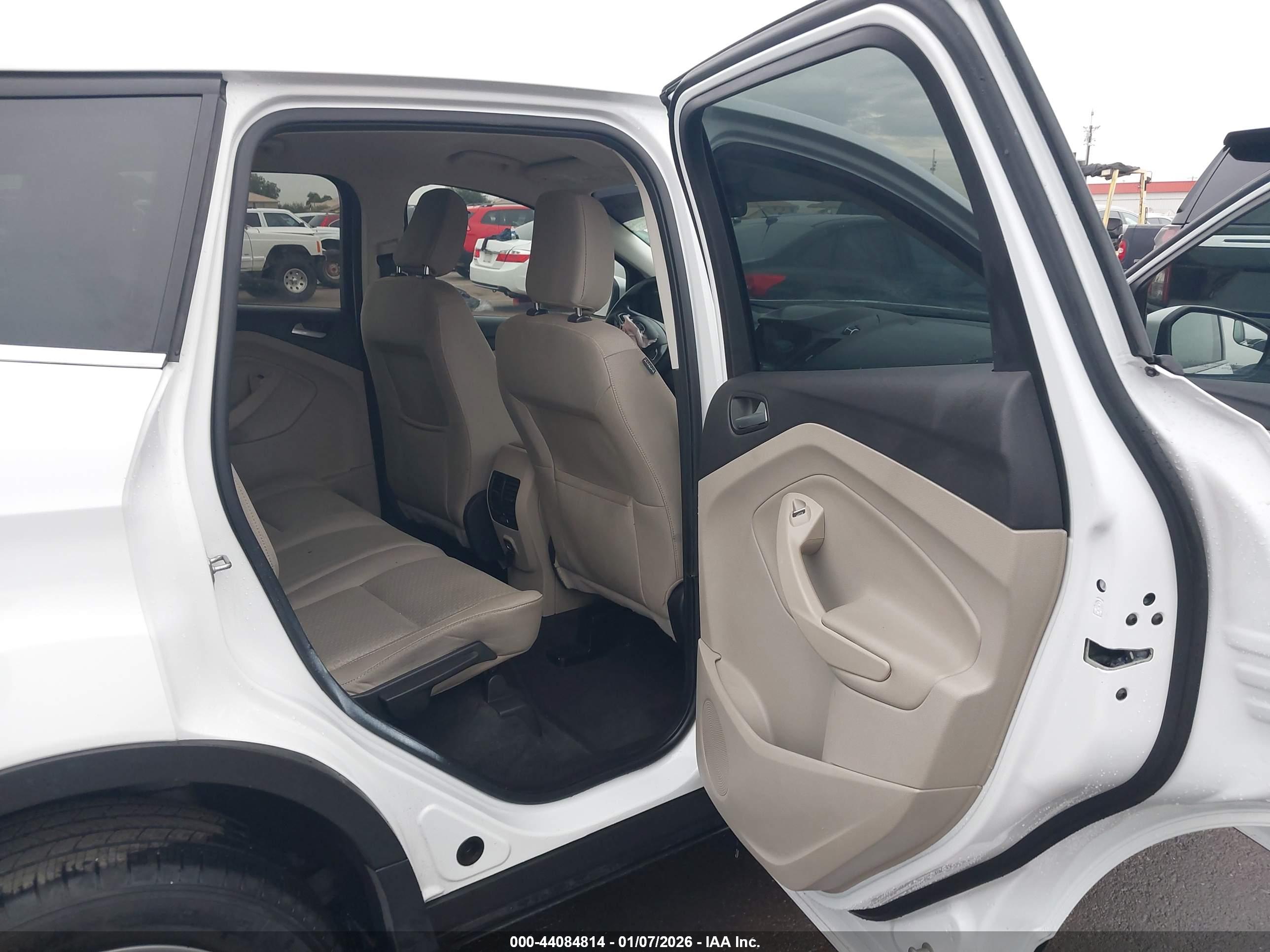 FORD ESCAPE image 8