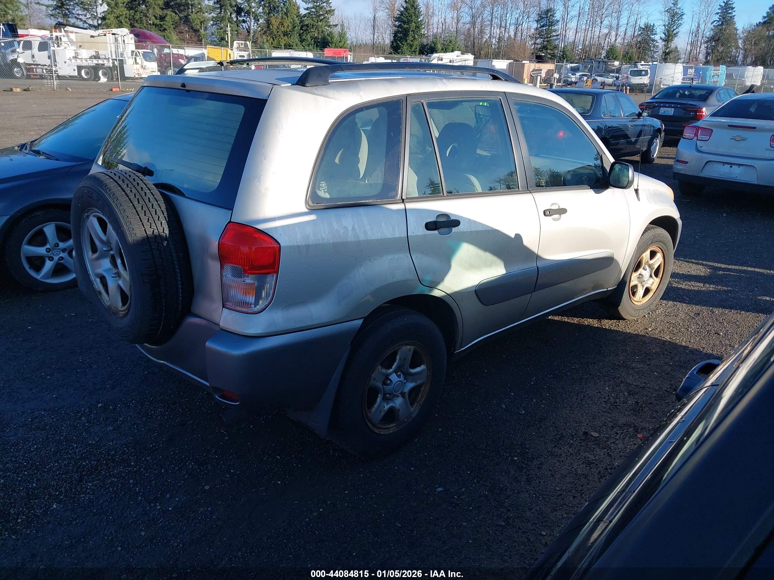 TOYOTA RAV4 image 4