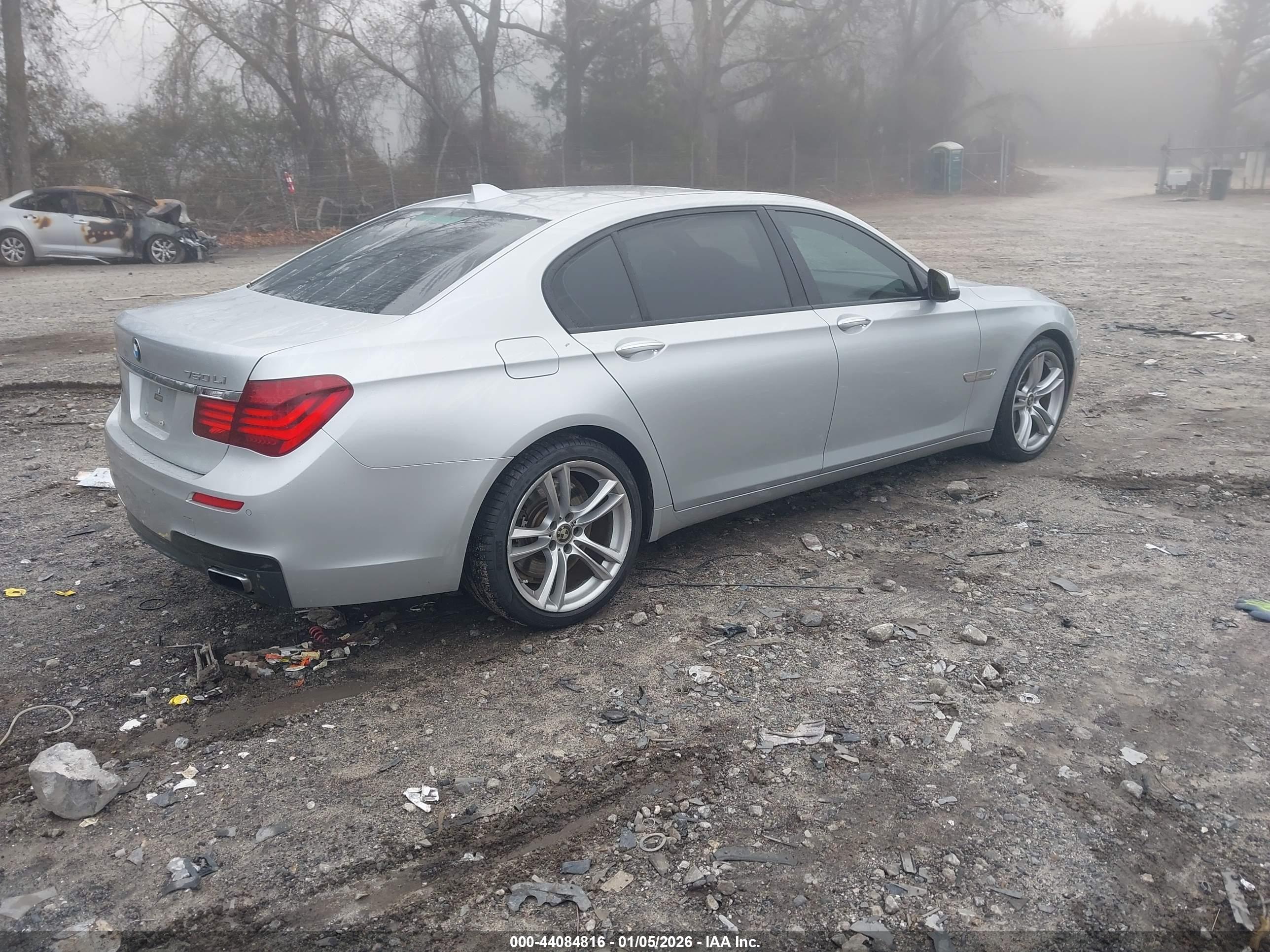 BMW 750LI image 4