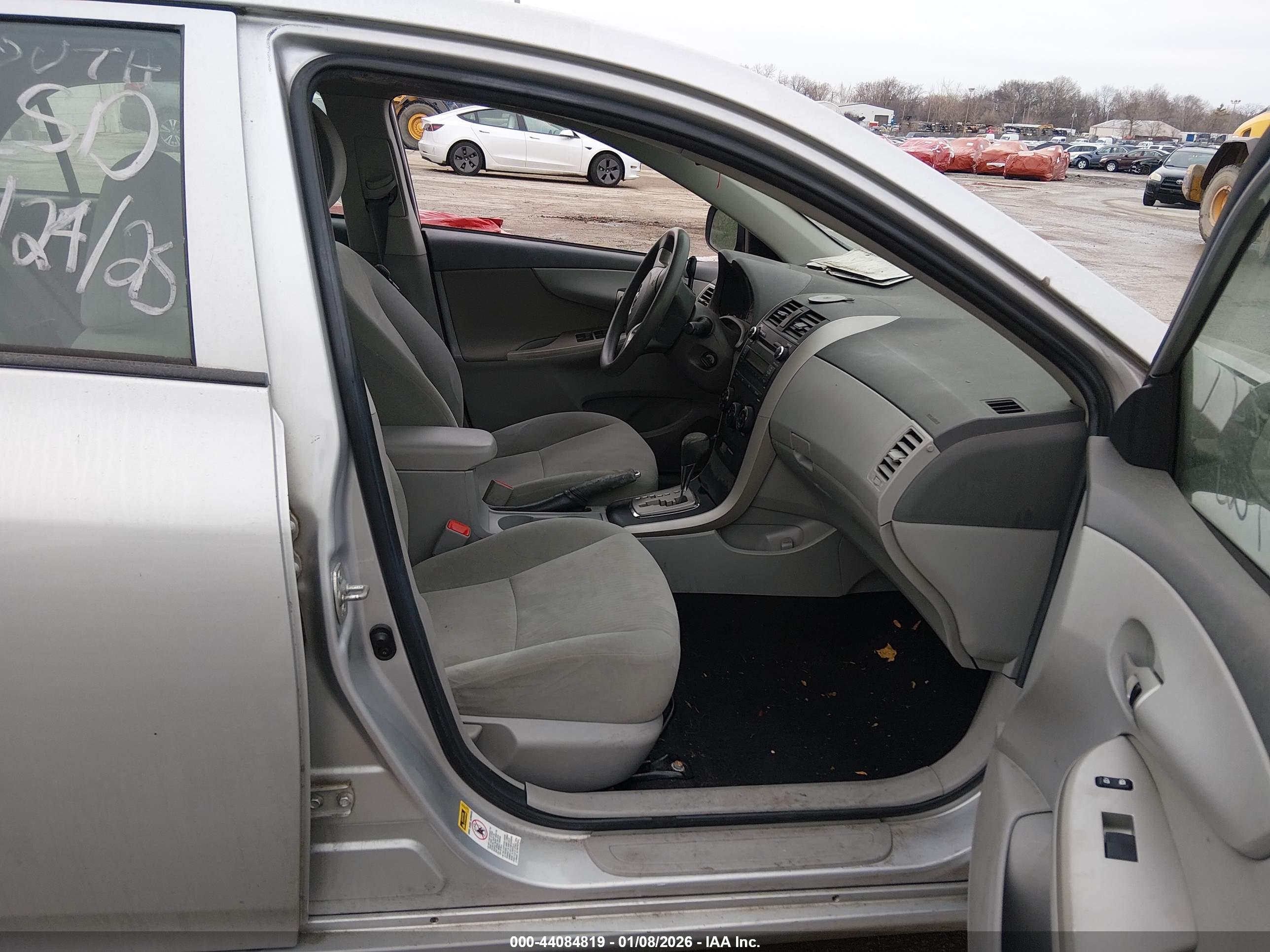 TOYOTA COROLLA image 5