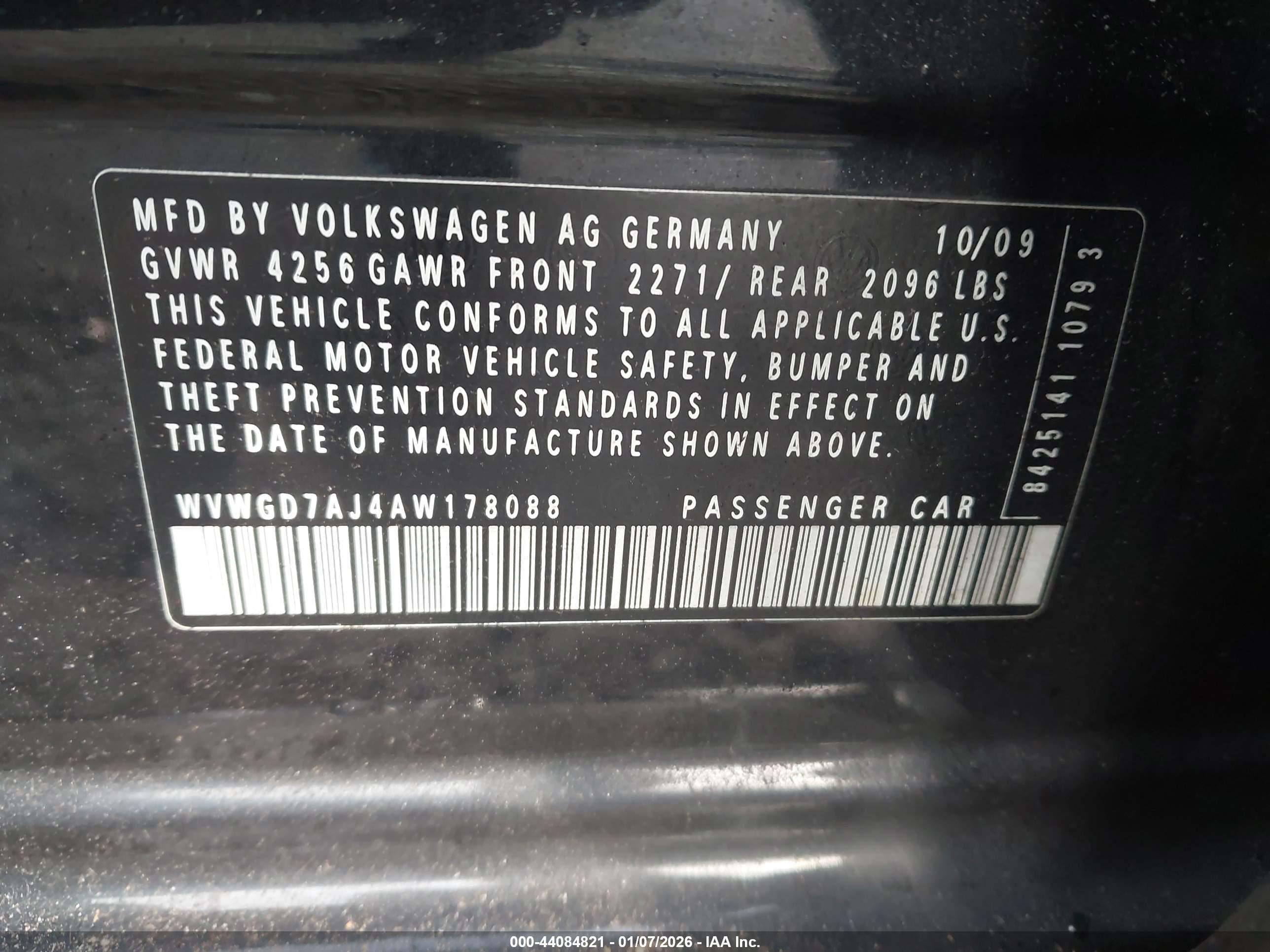 VOLKSWAGEN GTI image 9