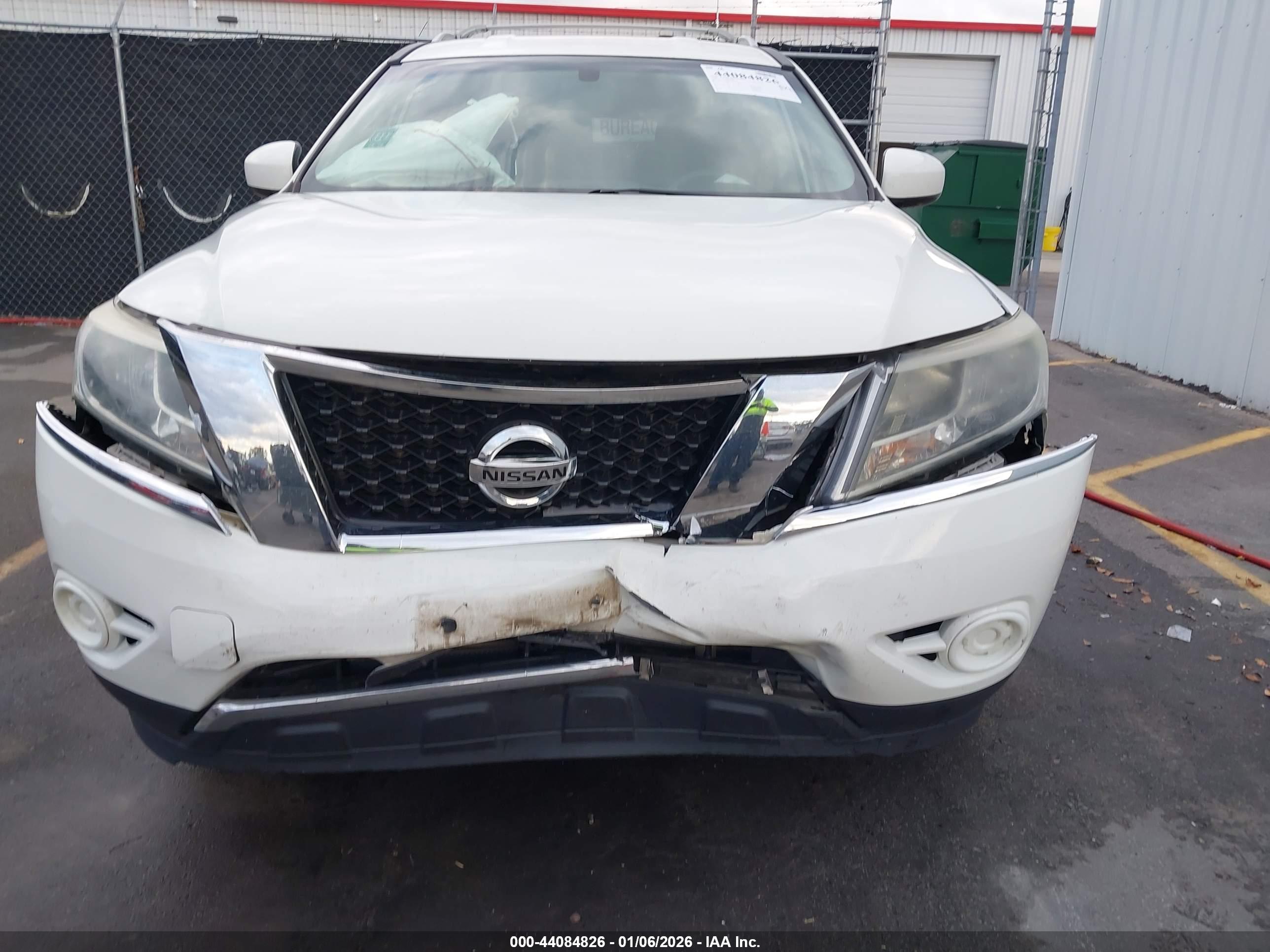 NISSAN PATHFINDER image 6
