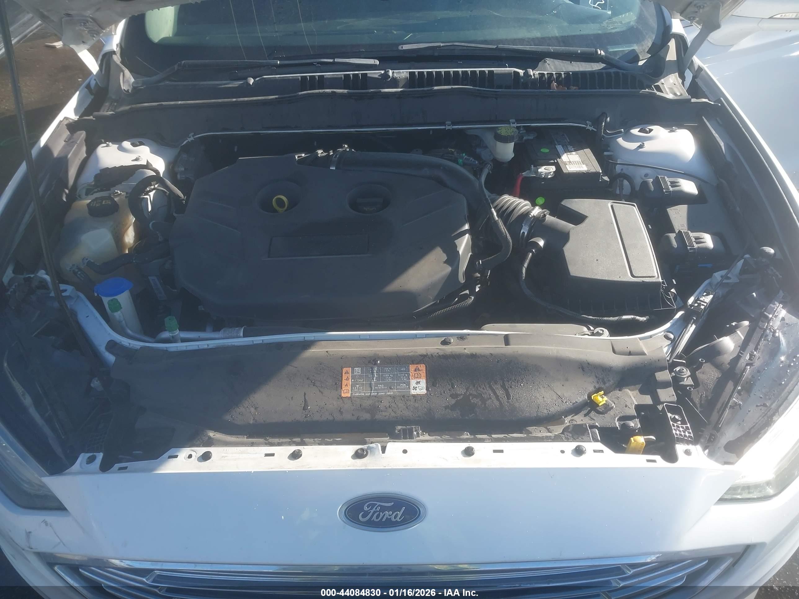 FORD FUSION image 10